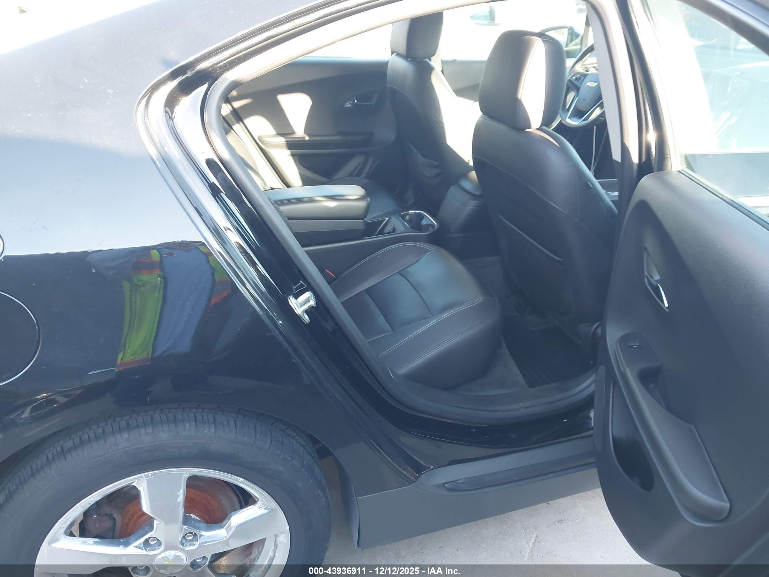 CHEVROLET VOLT image 8