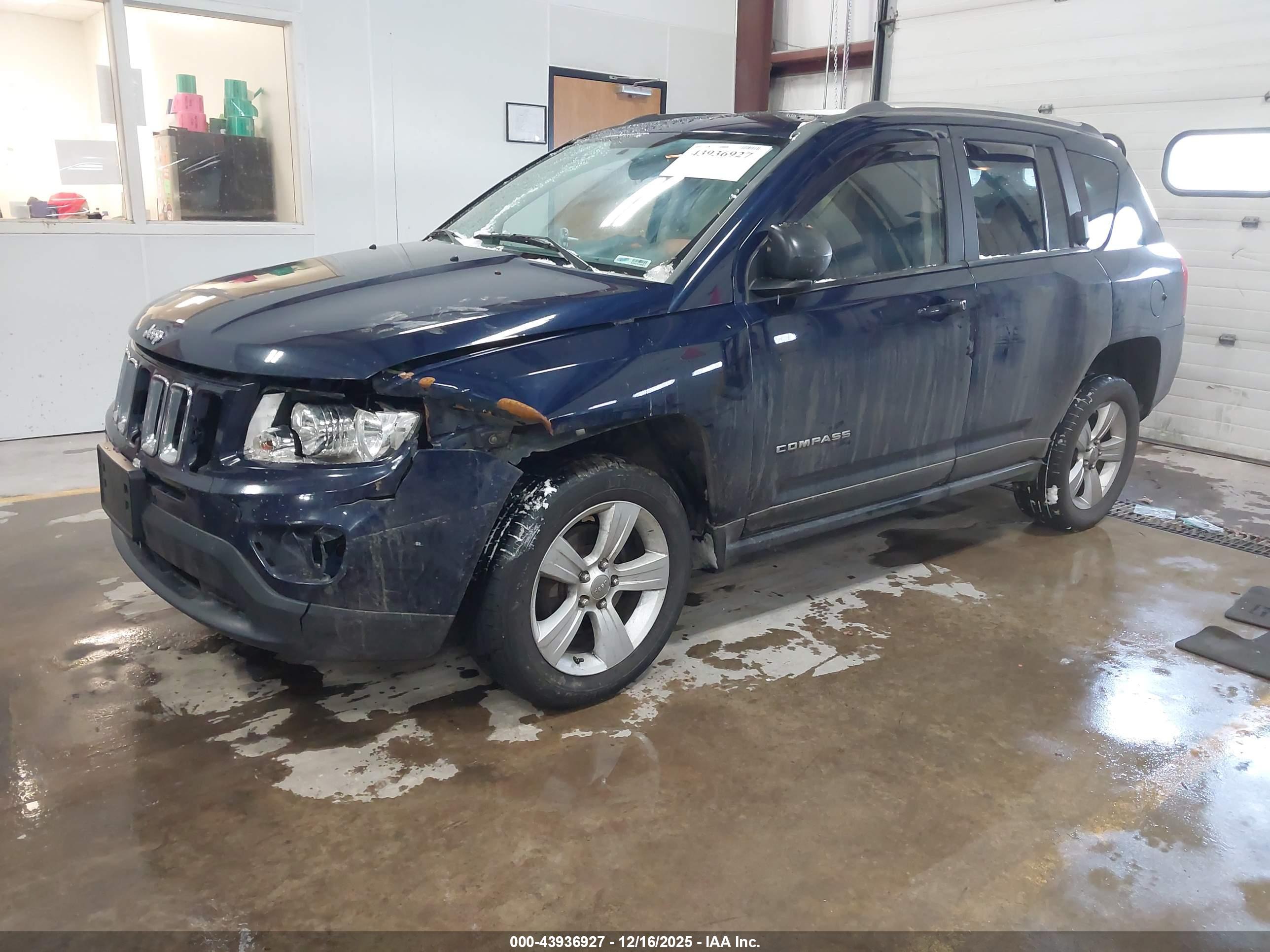 JEEP COMPASS image 2