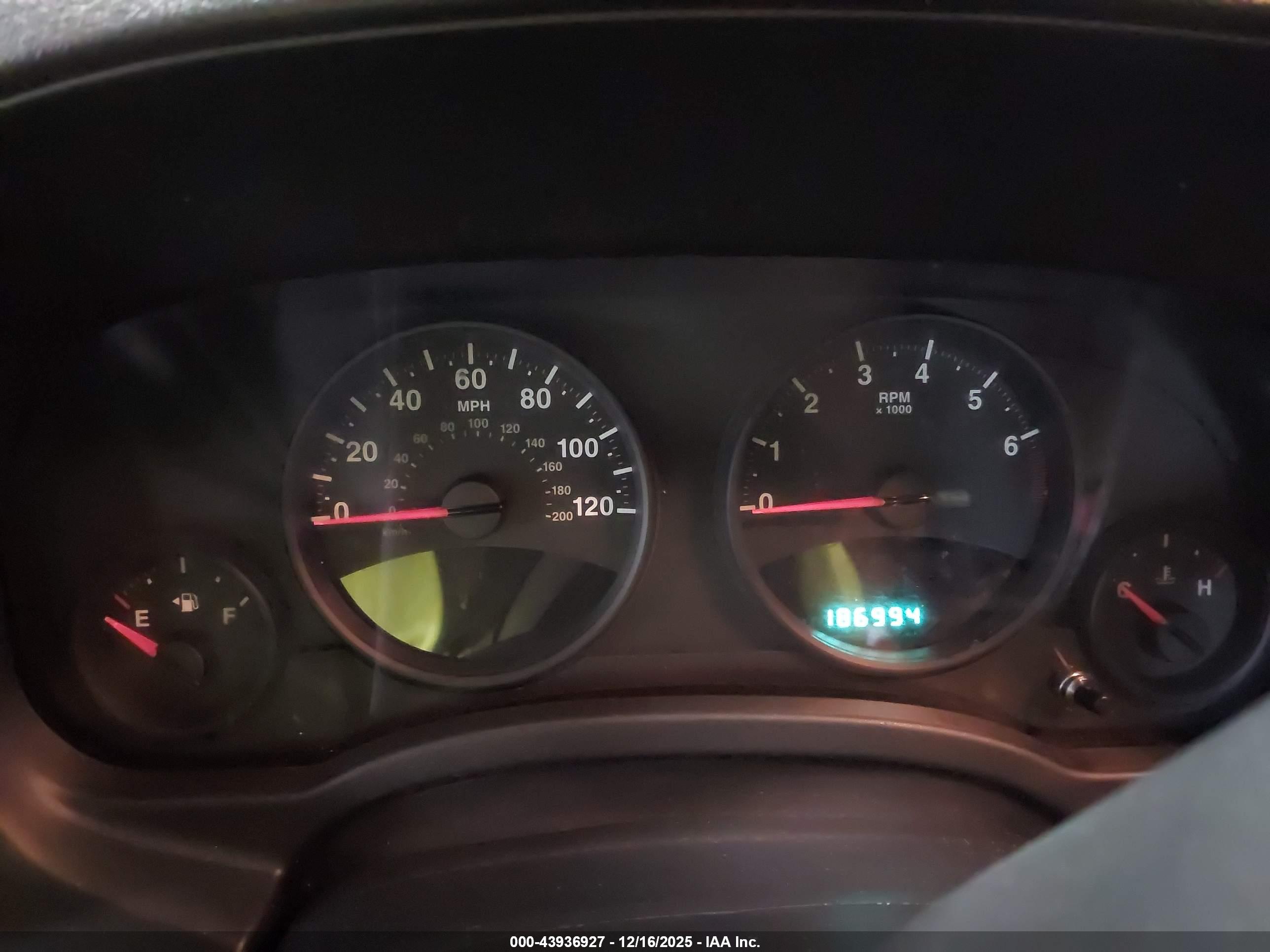 JEEP COMPASS image 7