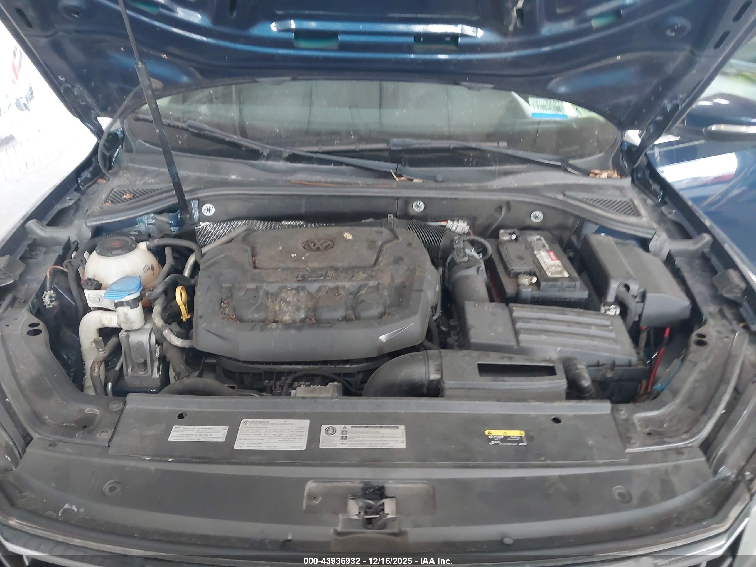VOLKSWAGEN PASSAT image 10