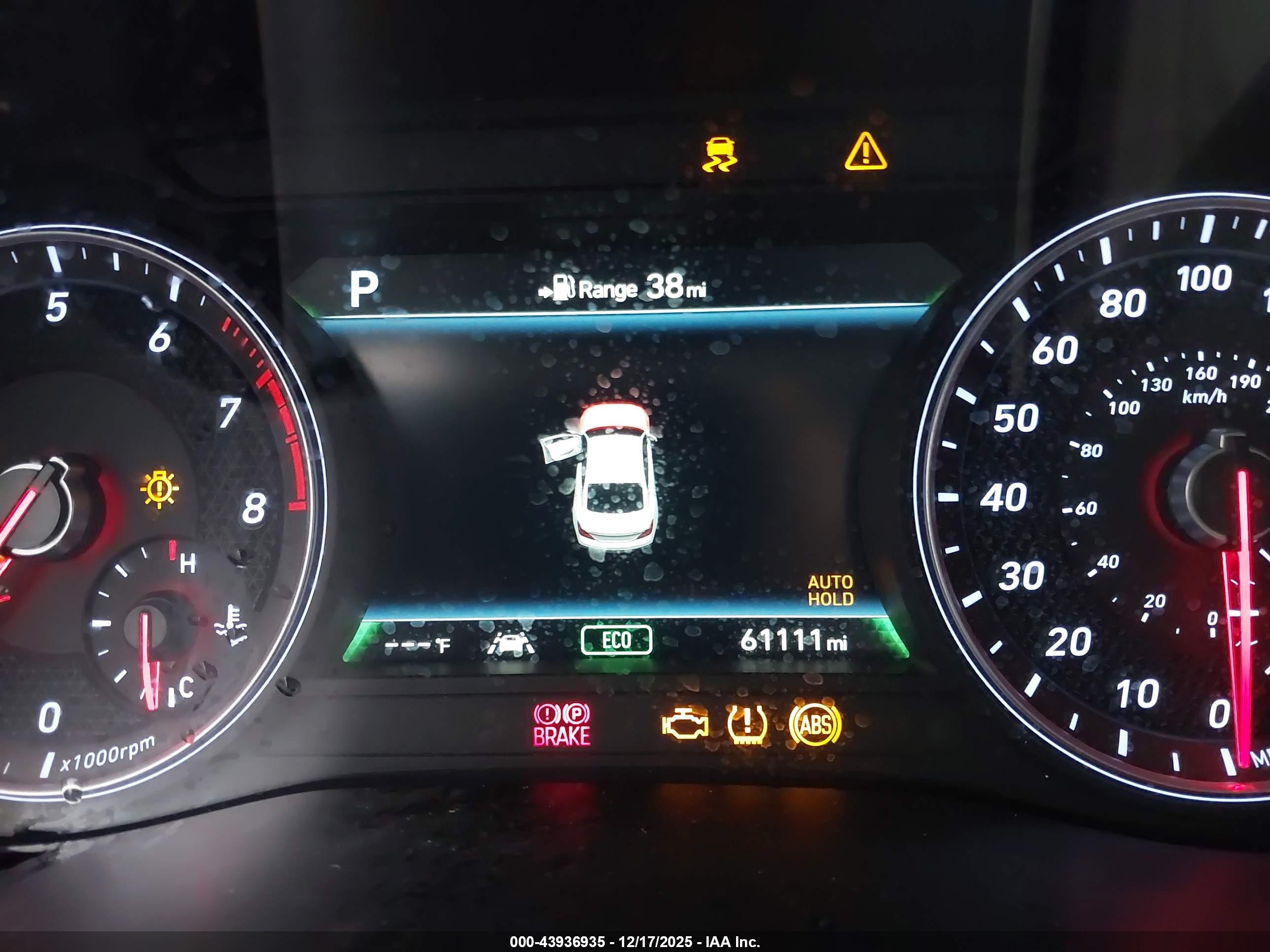 GENESIS G70 image 7
