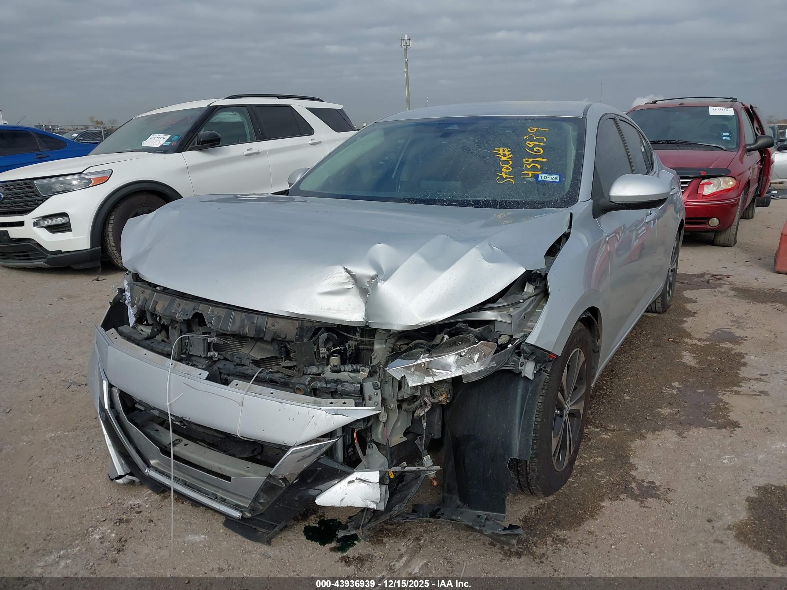 NISSAN SENTRA image 2