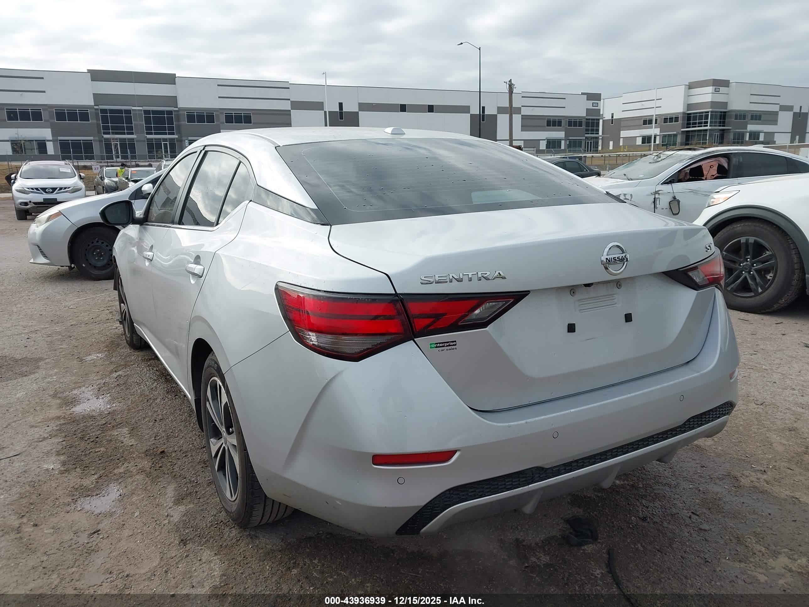 NISSAN SENTRA image 3