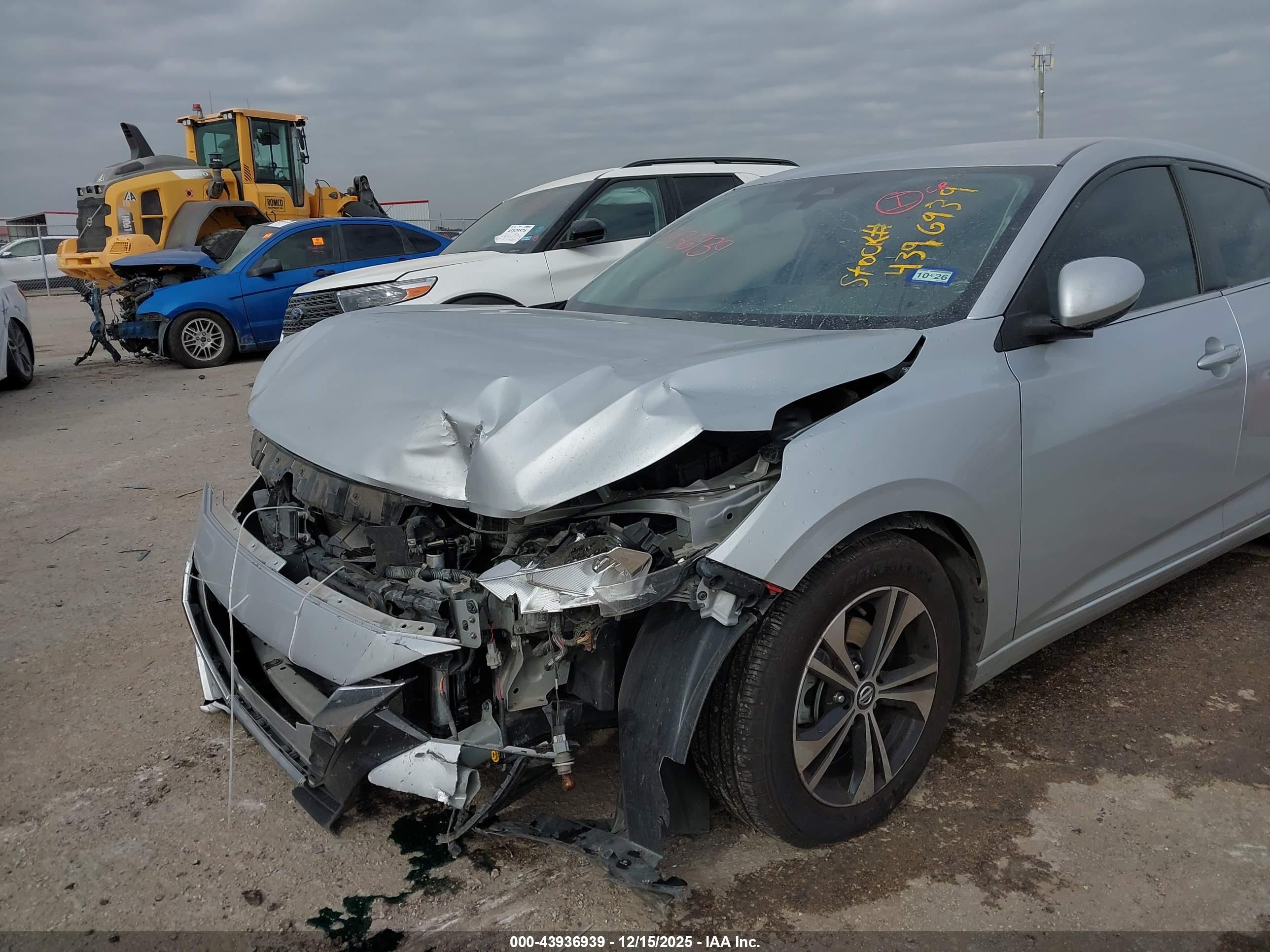 NISSAN SENTRA image 6