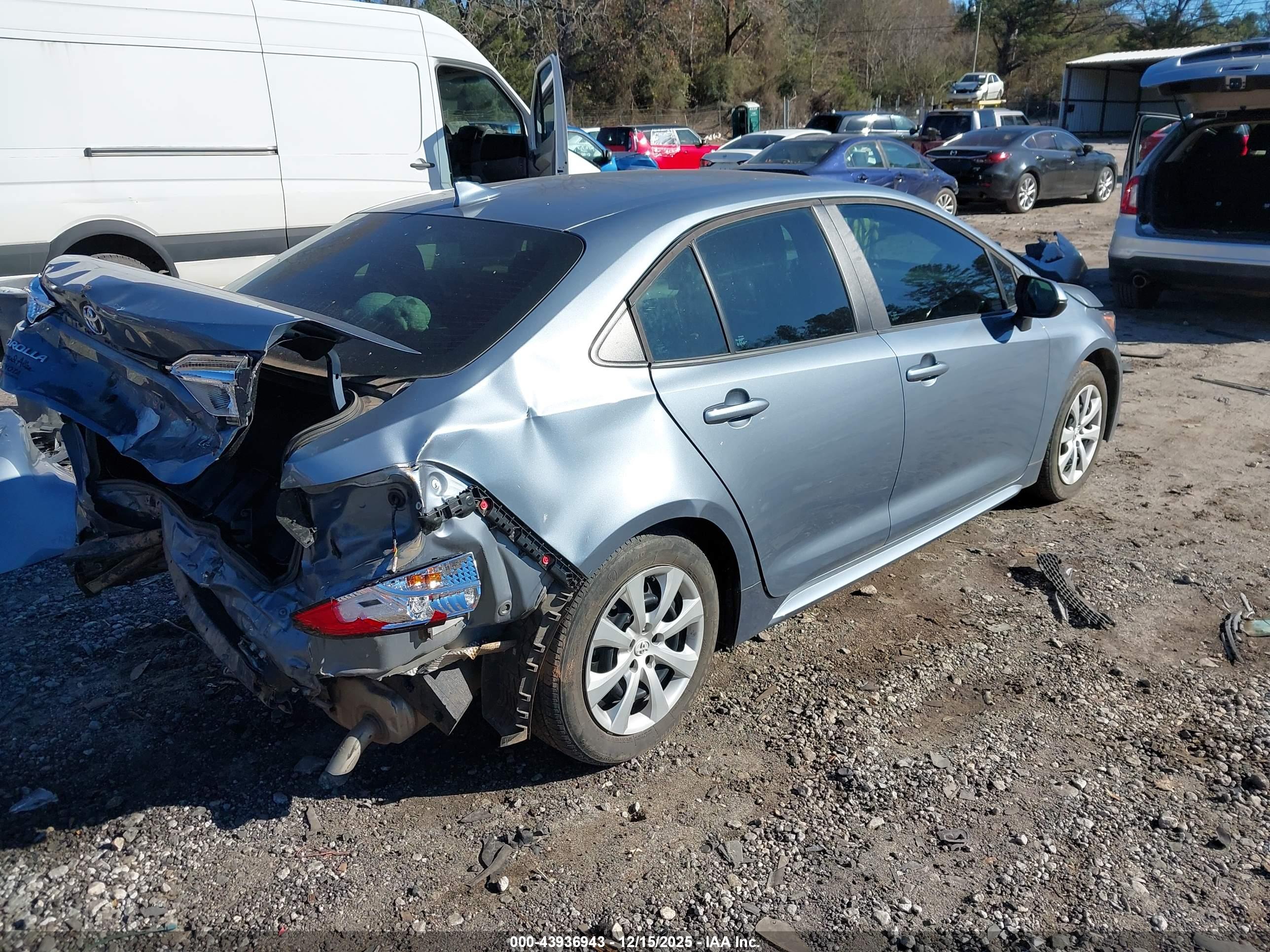 TOYOTA COROLLA image 4