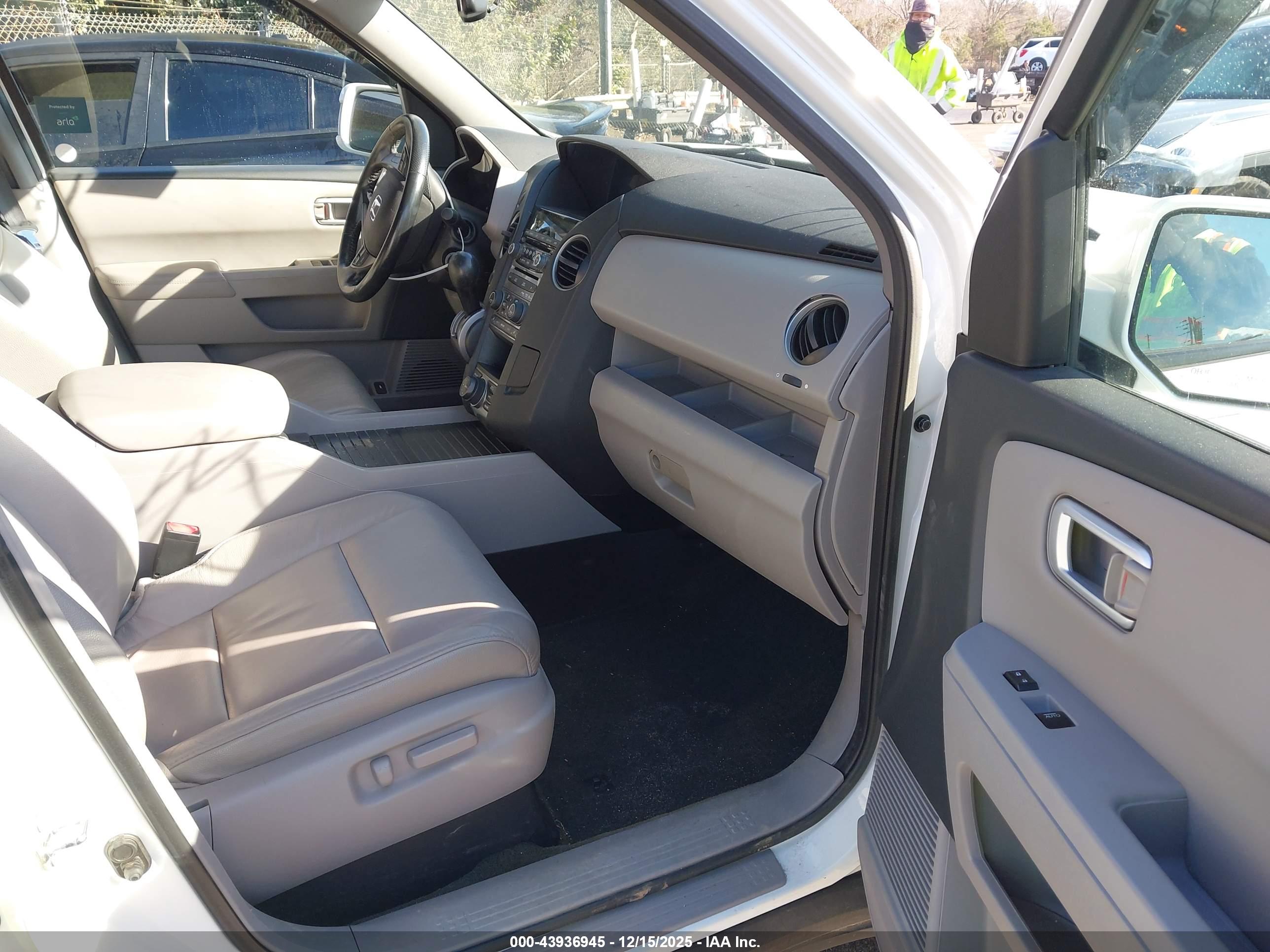 HONDA PILOT image 5