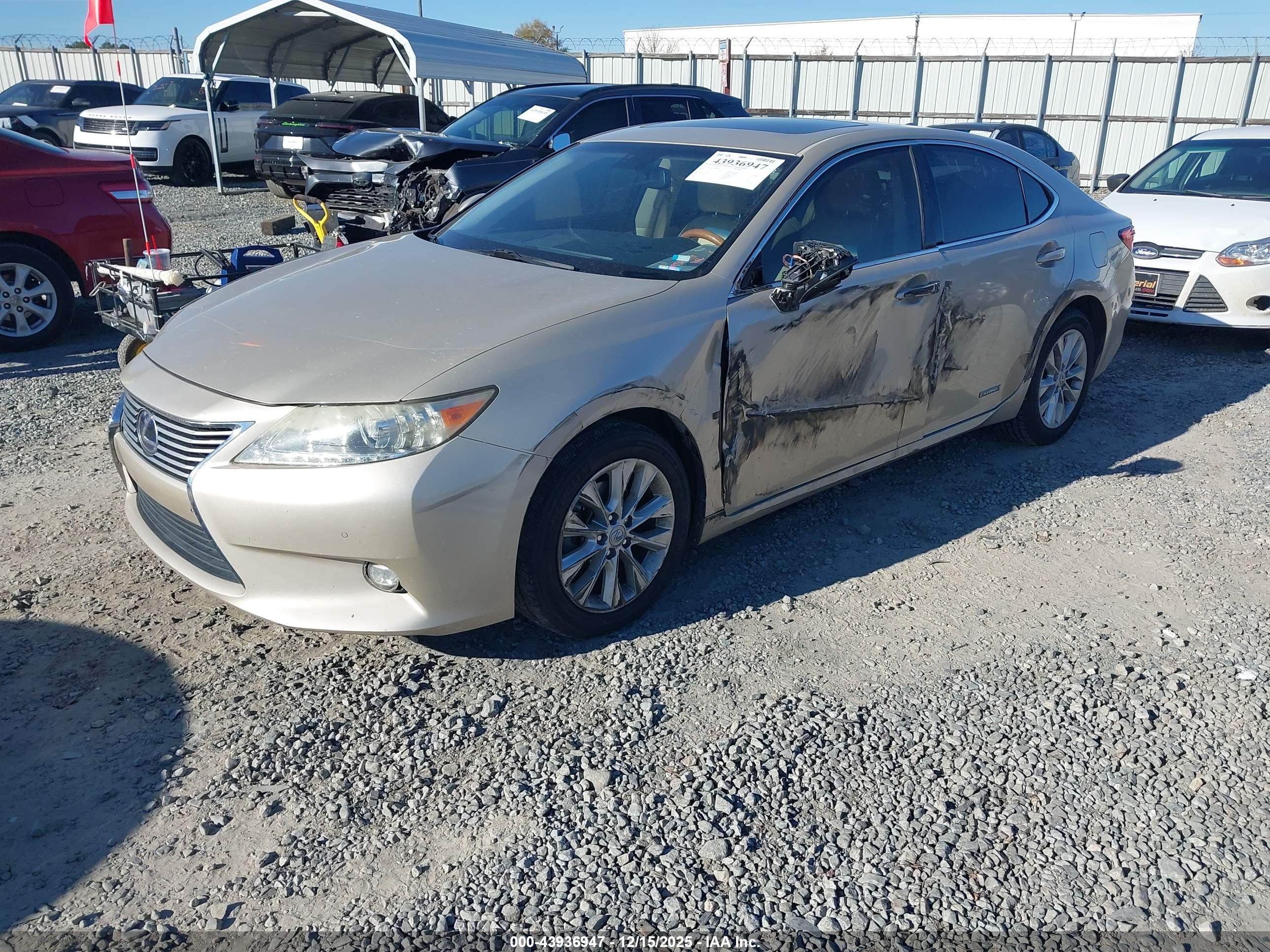 LEXUS ES image 2