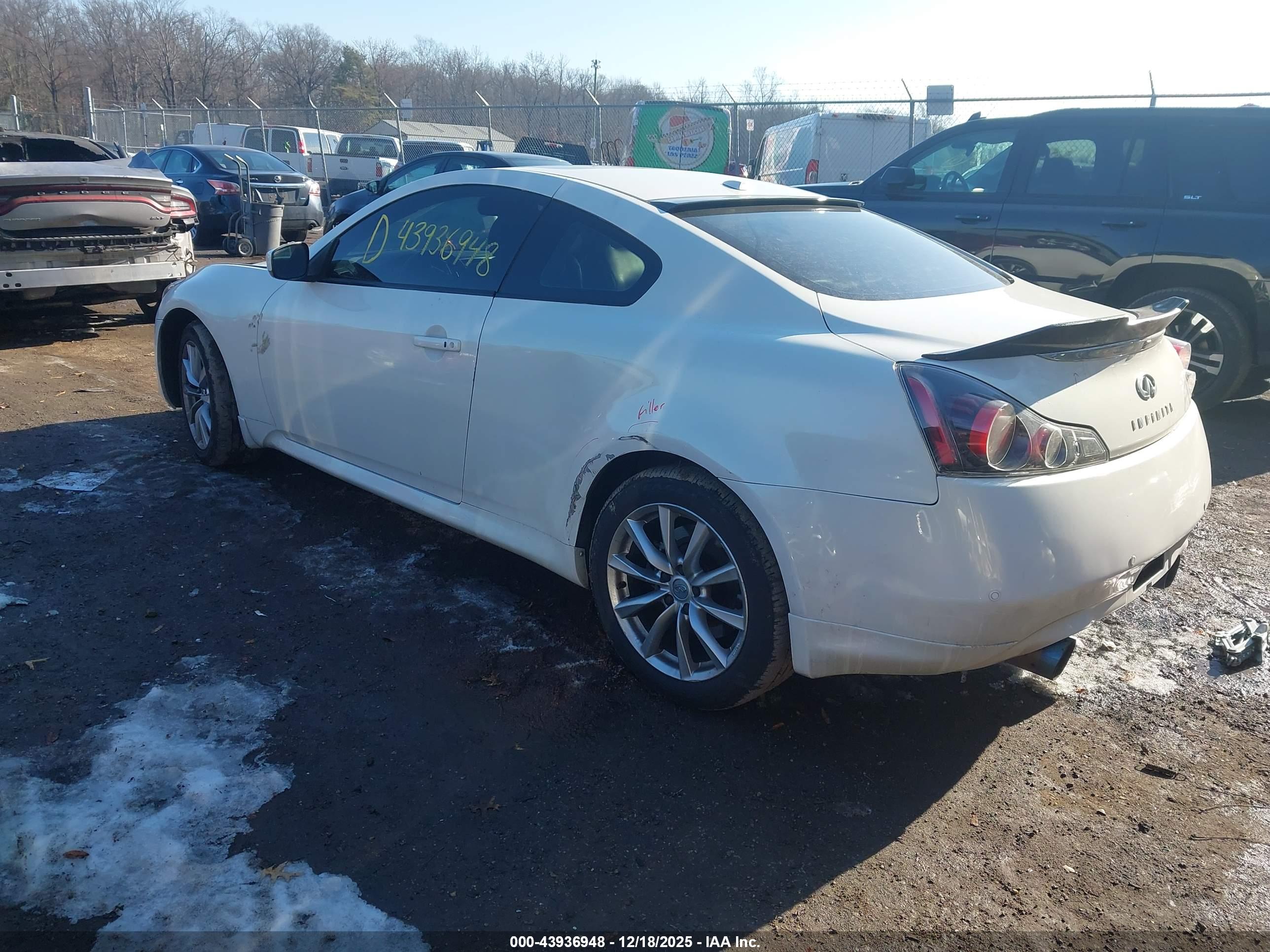 INFINITI G37X image 3