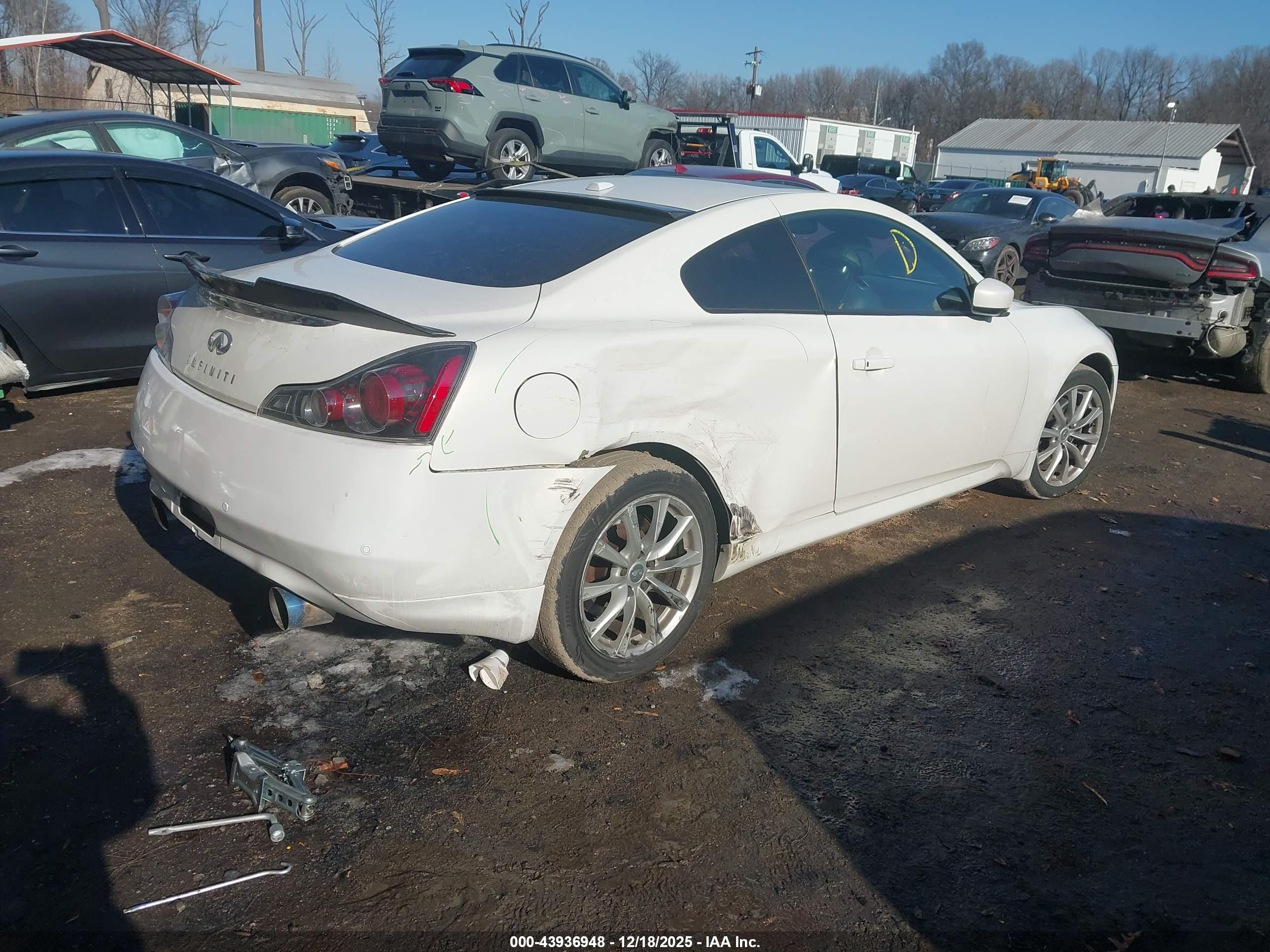 INFINITI G37X image 4