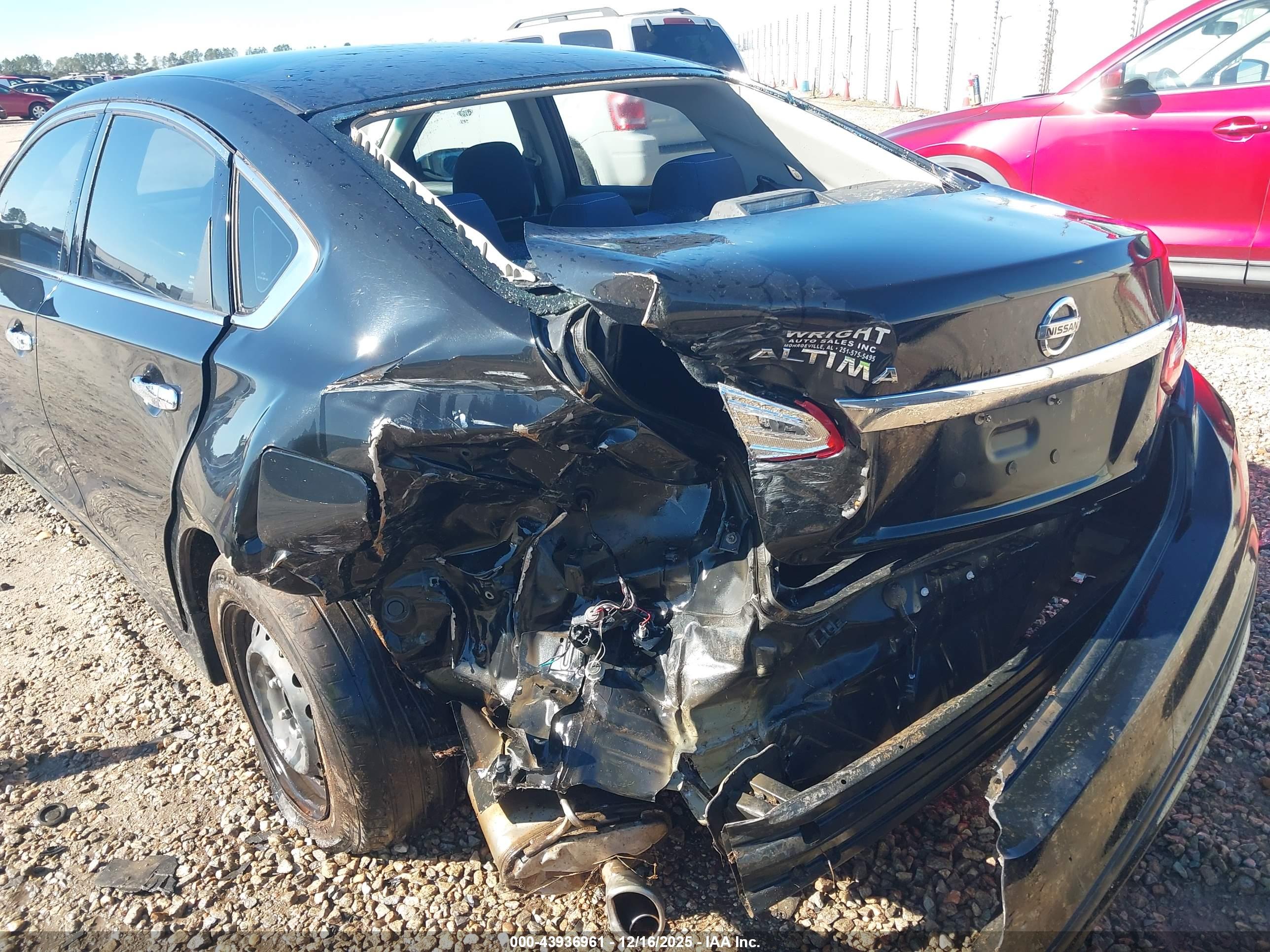 NISSAN ALTIMA image 6