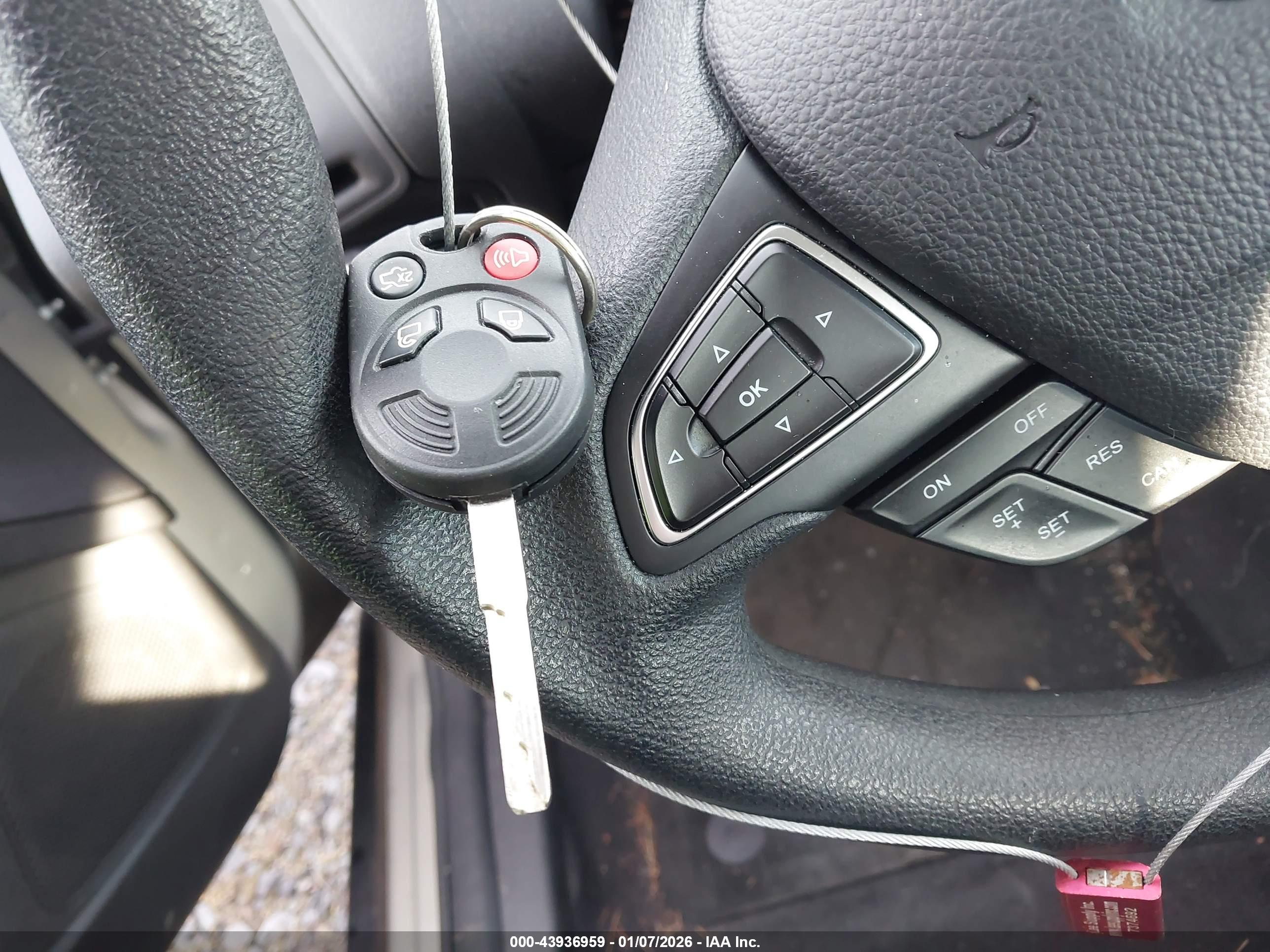 FORD FOCUS image 11