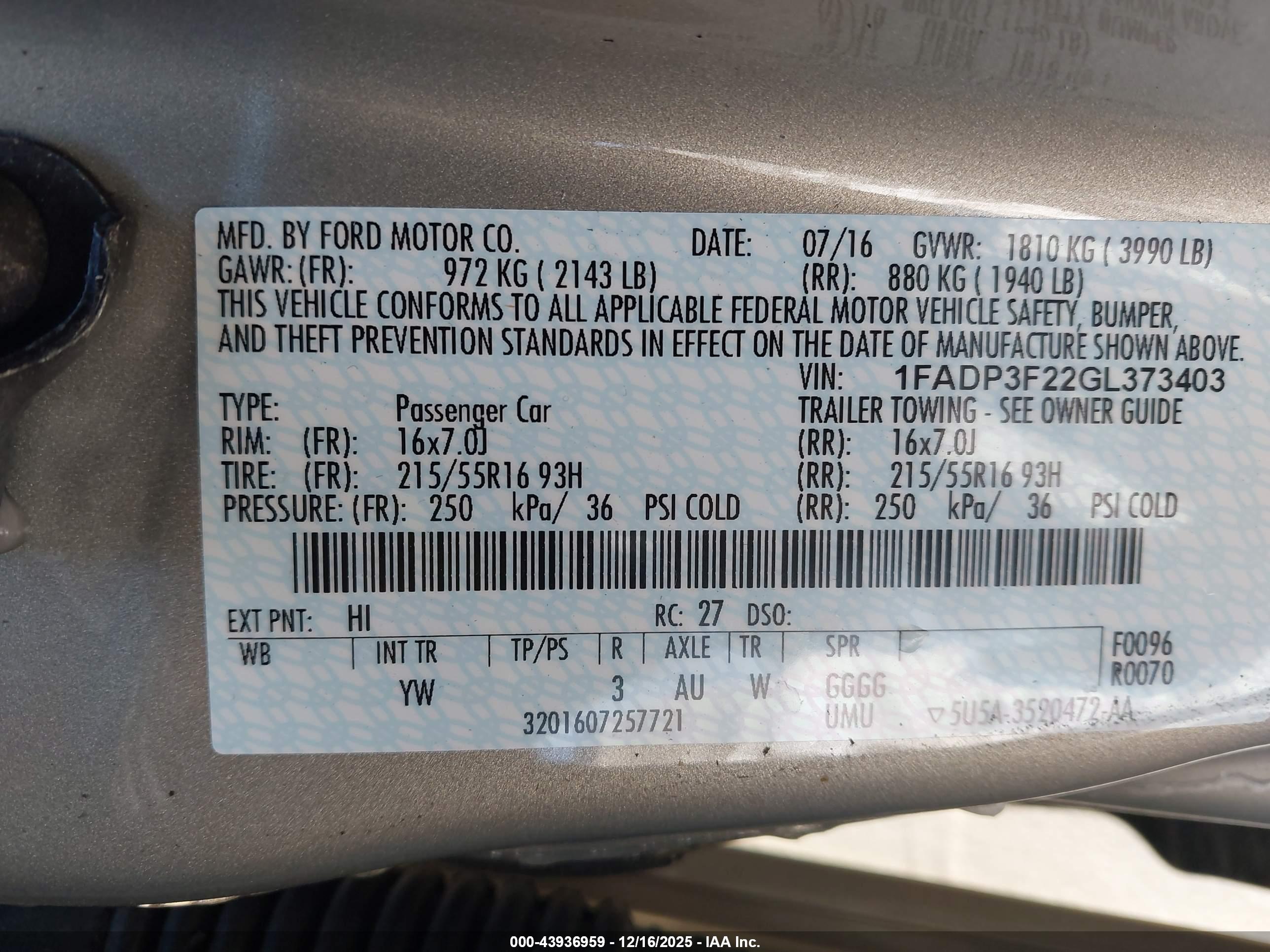 FORD FOCUS image 9