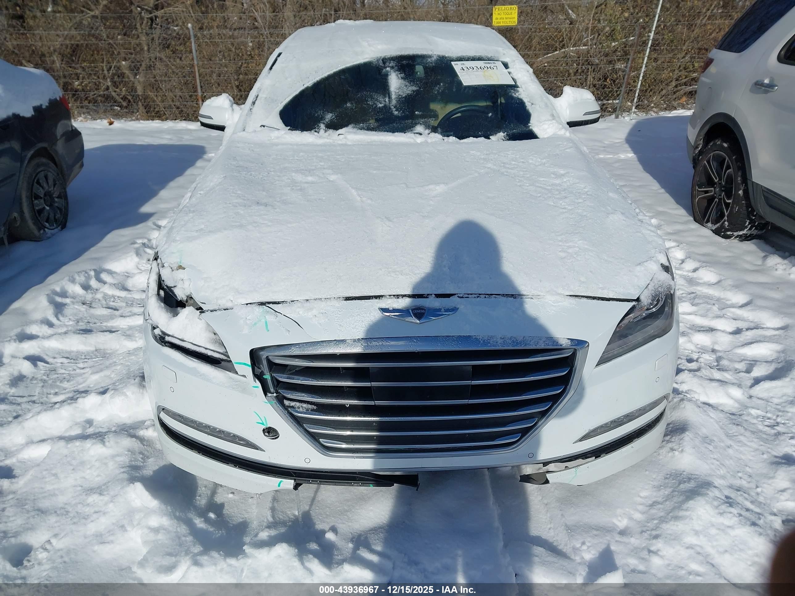 HYUNDAI GENESIS image 6