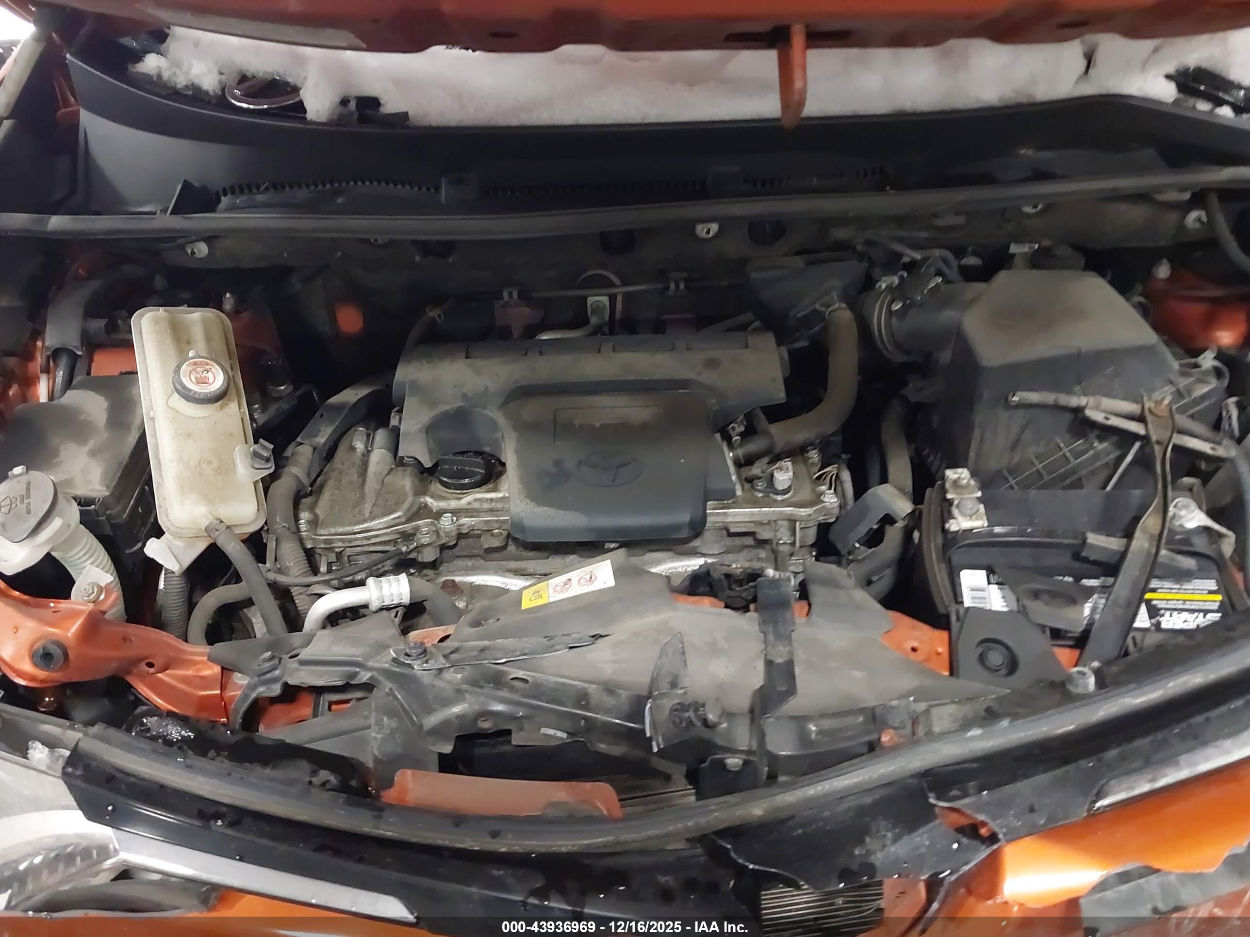 TOYOTA RAV4 image 10