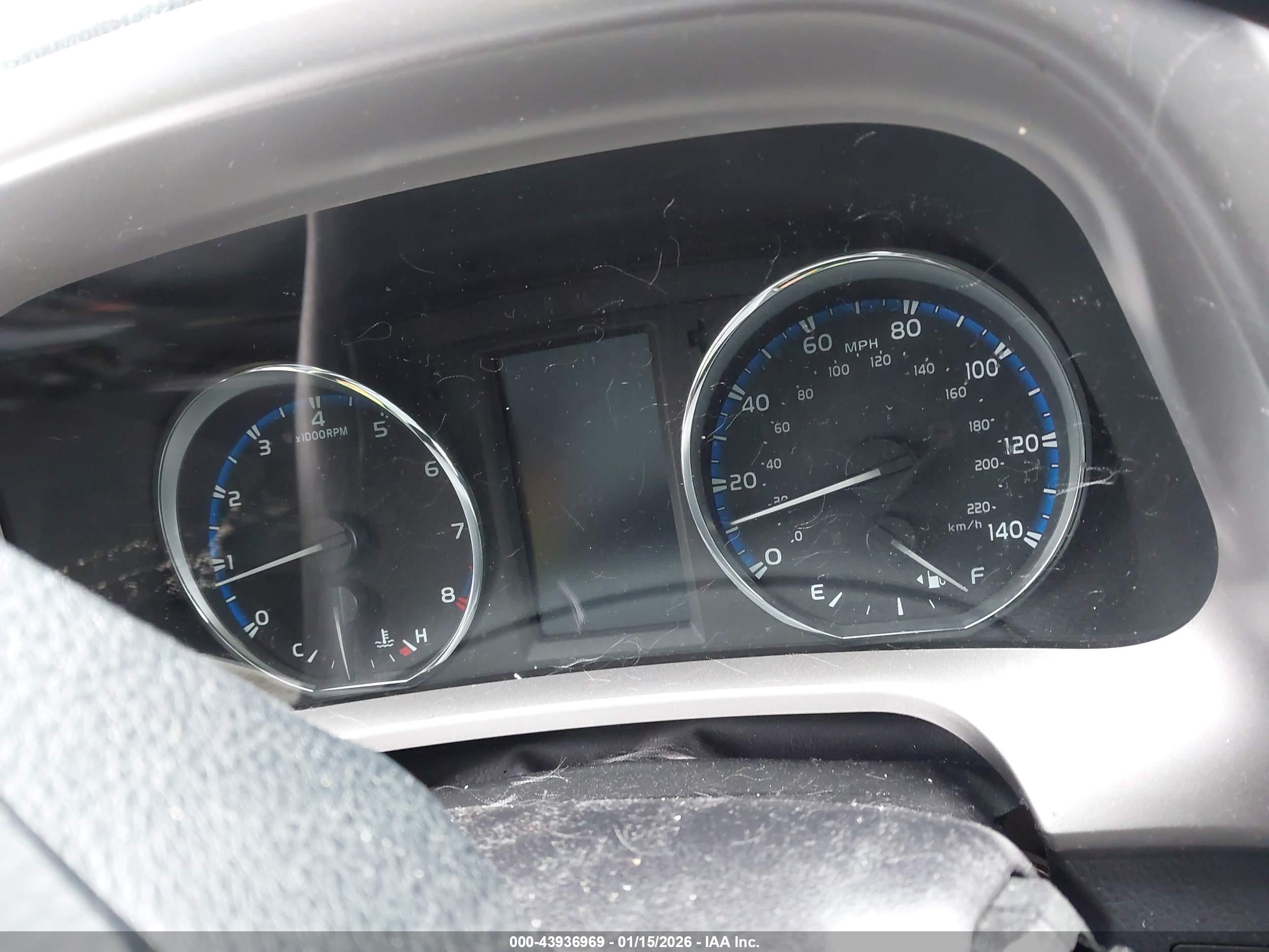 TOYOTA RAV4 image 7