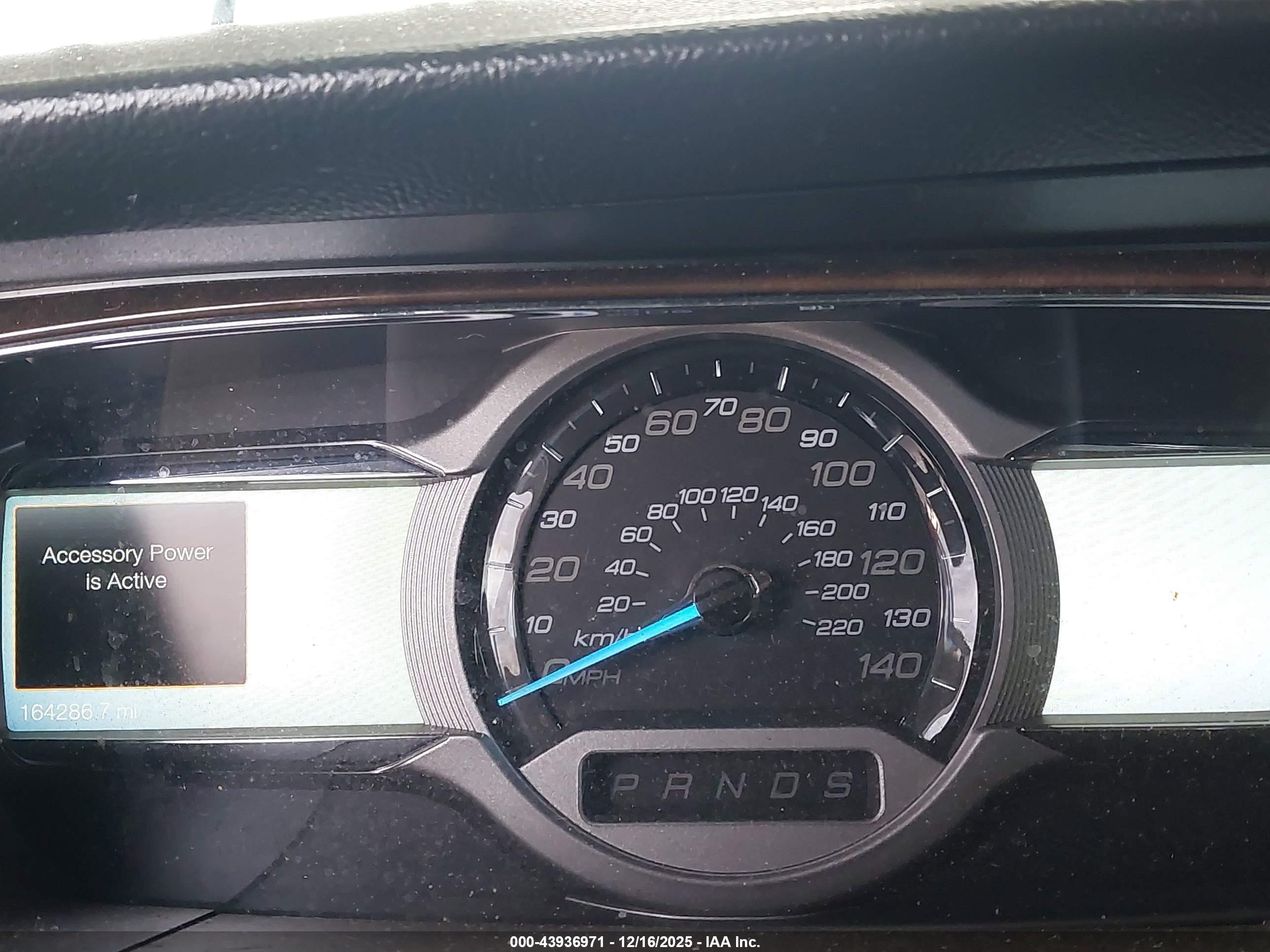 FORD TAURUS image 7