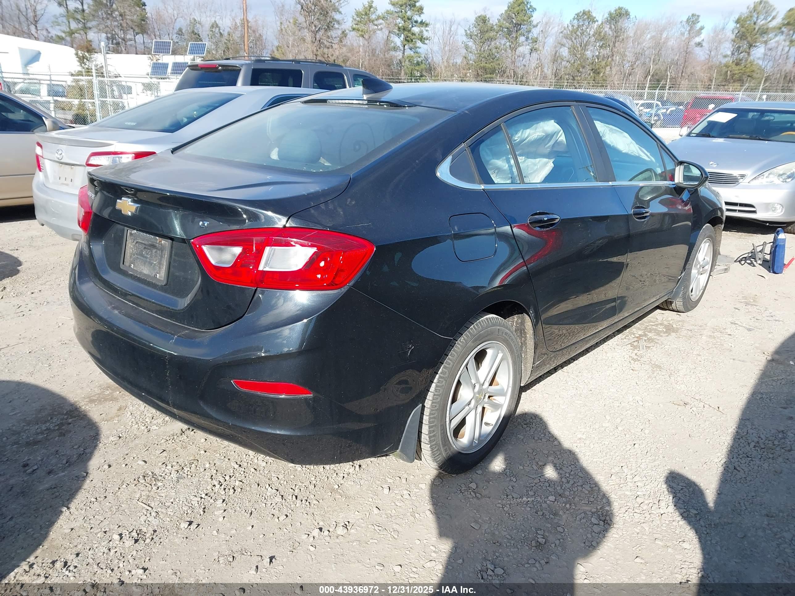 CHEVROLET CRUZE image 4