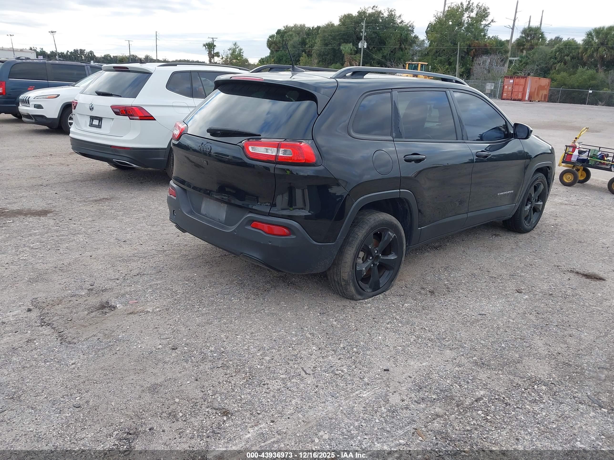 JEEP CHEROKEE image 4