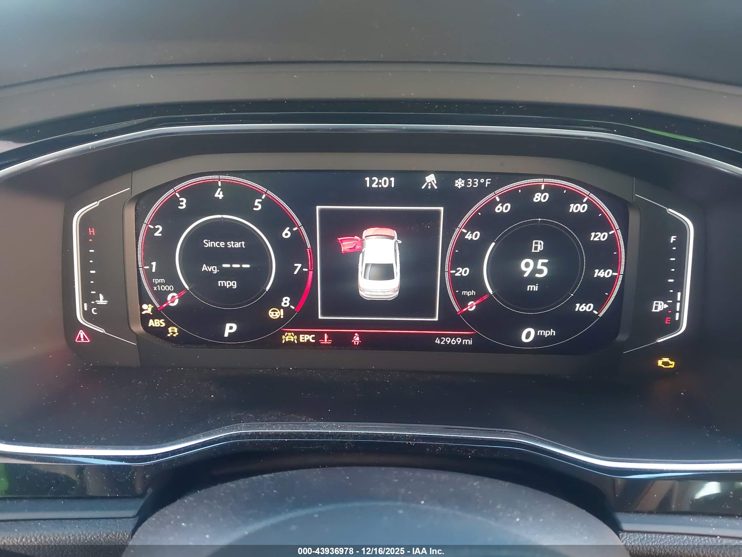 VOLKSWAGEN JETTA image 7