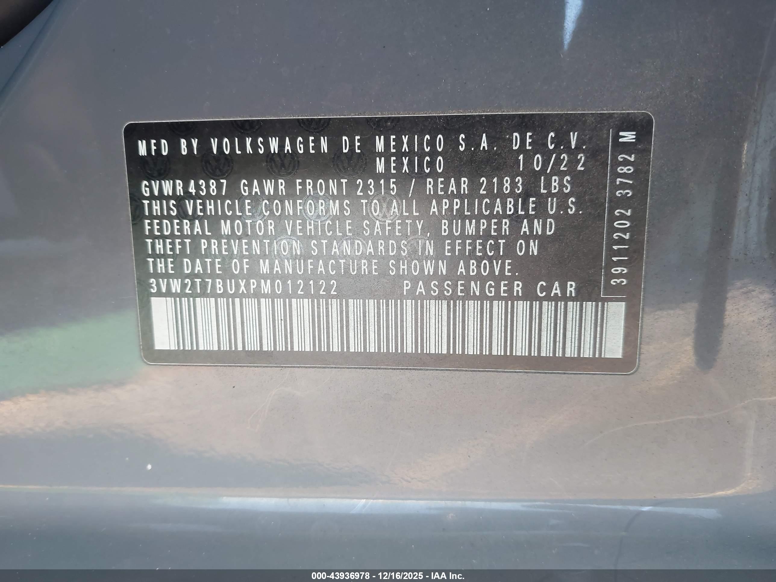 VOLKSWAGEN JETTA image 9