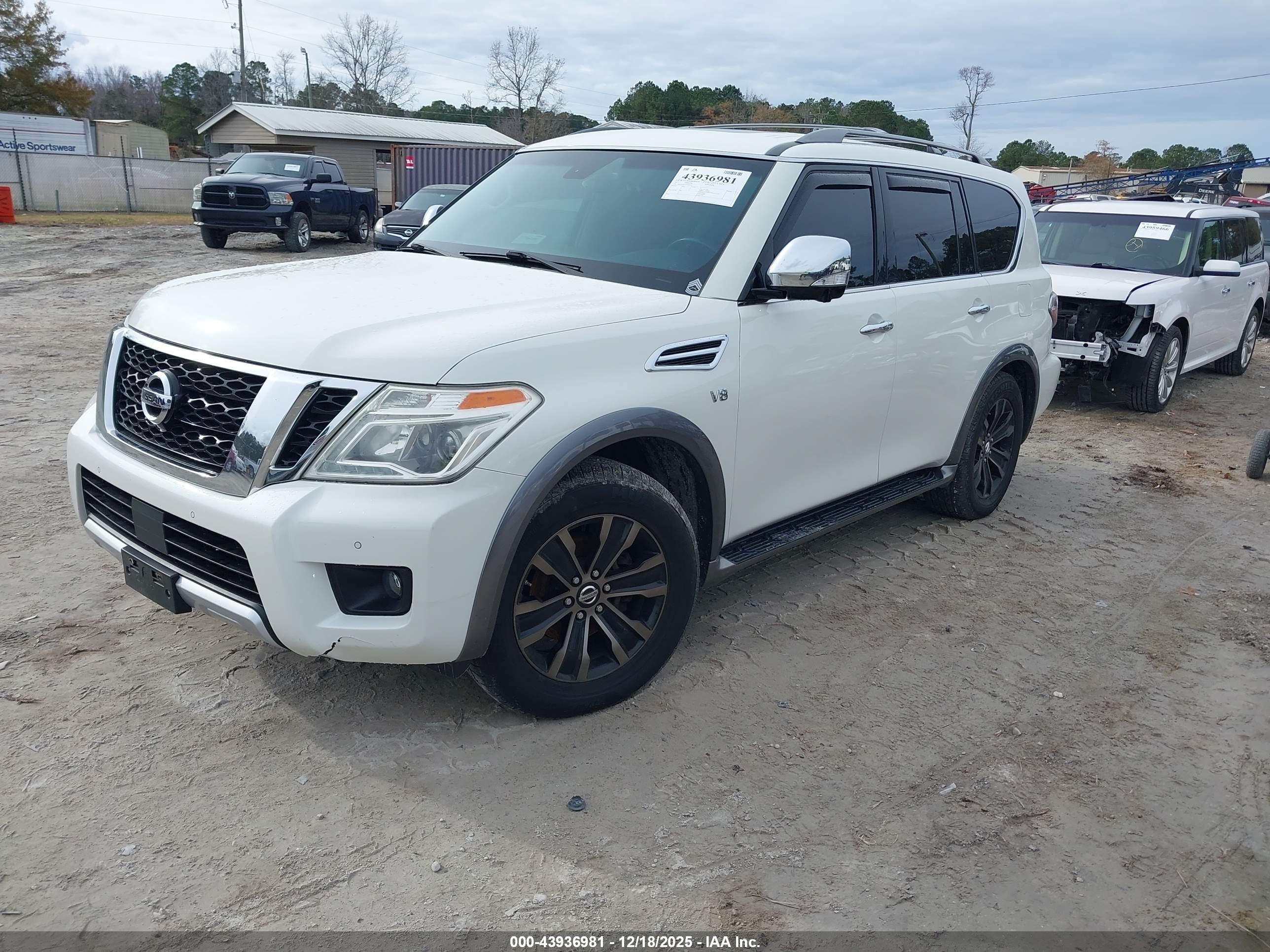 NISSAN ARMADA image 2