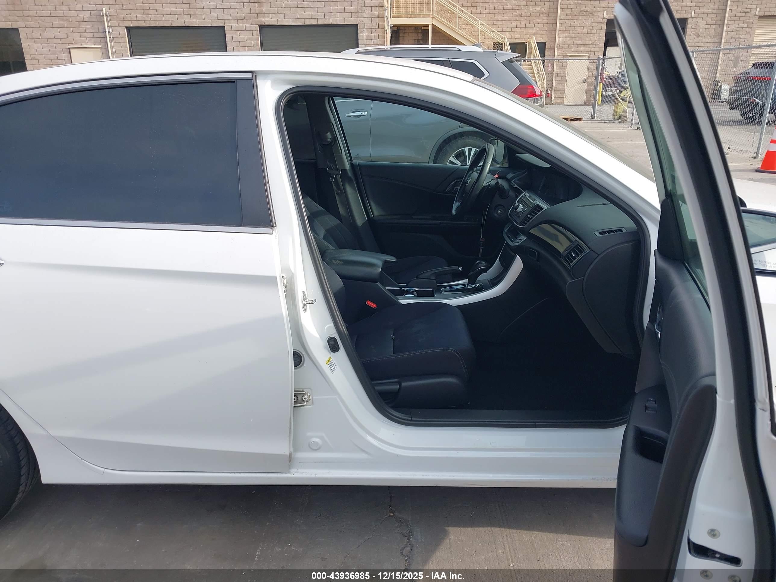 HONDA ACCORD image 5