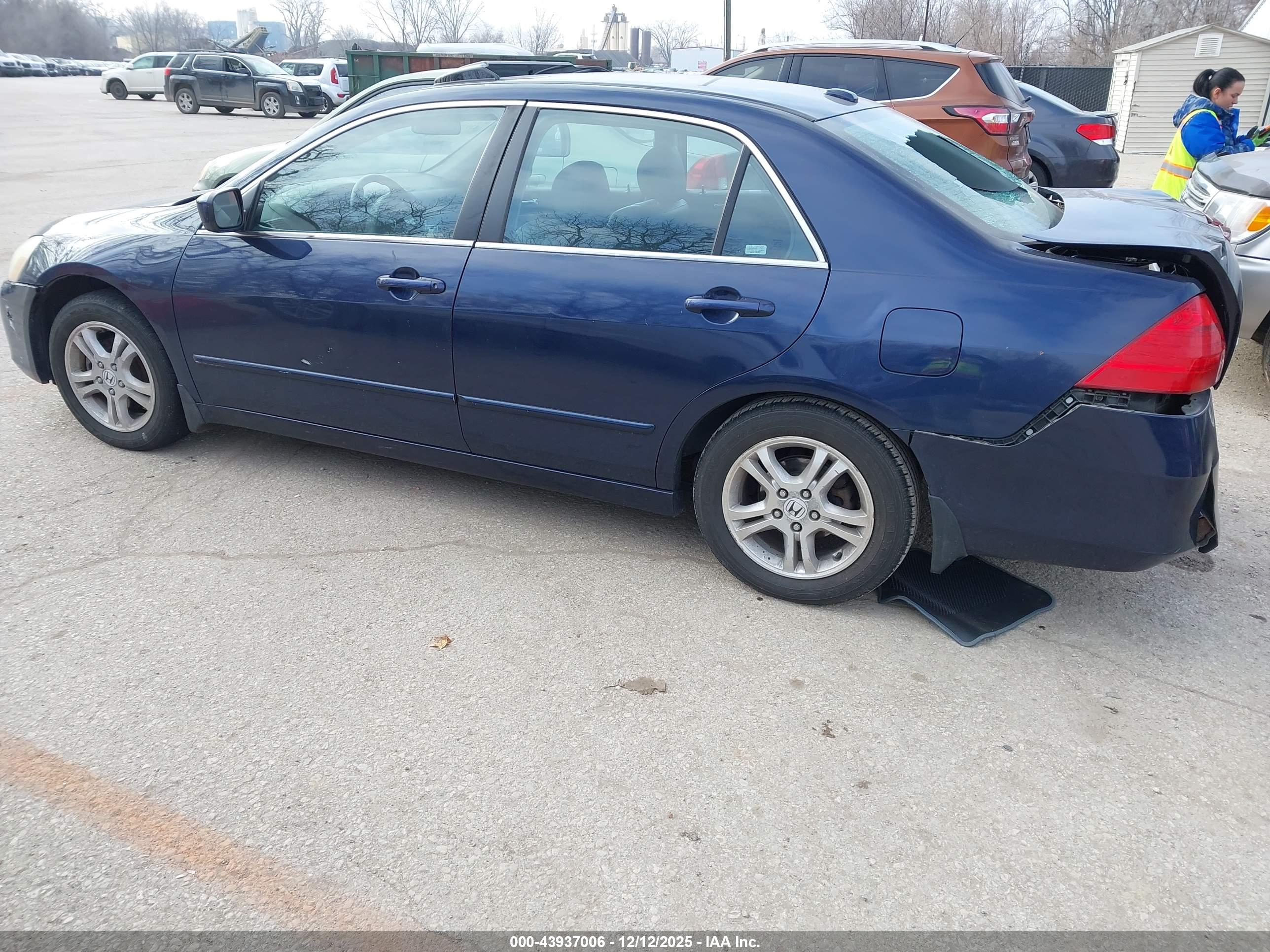 HONDA ACCORD image 3