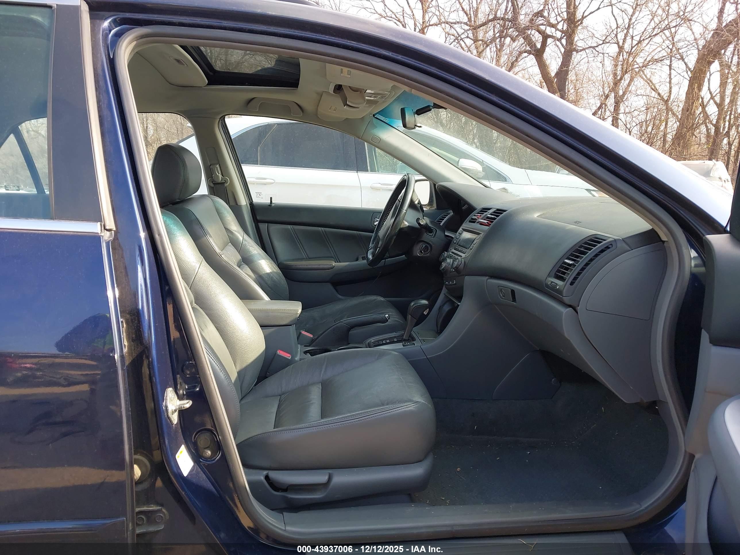 HONDA ACCORD image 5
