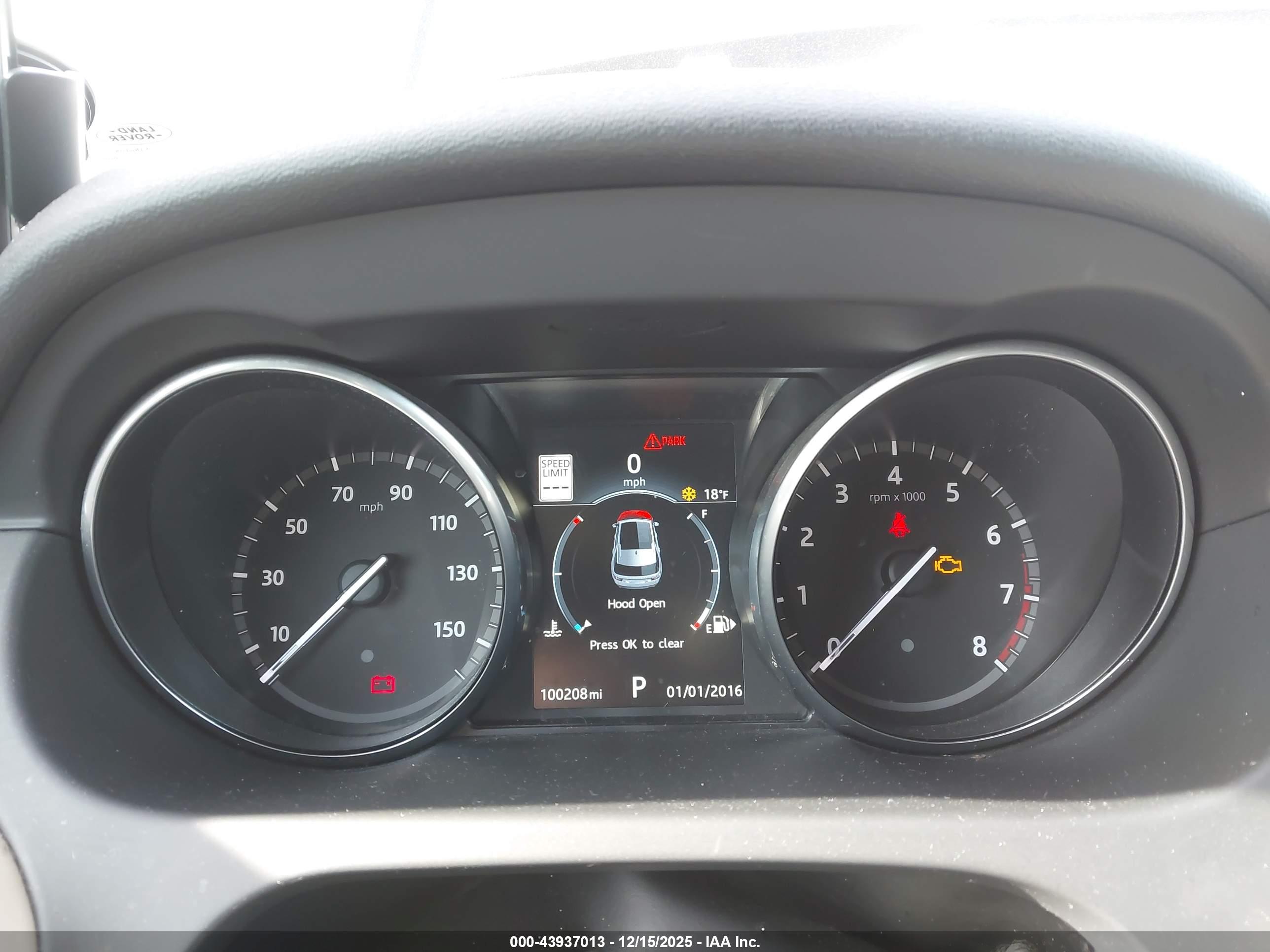 LAND ROVER image 7