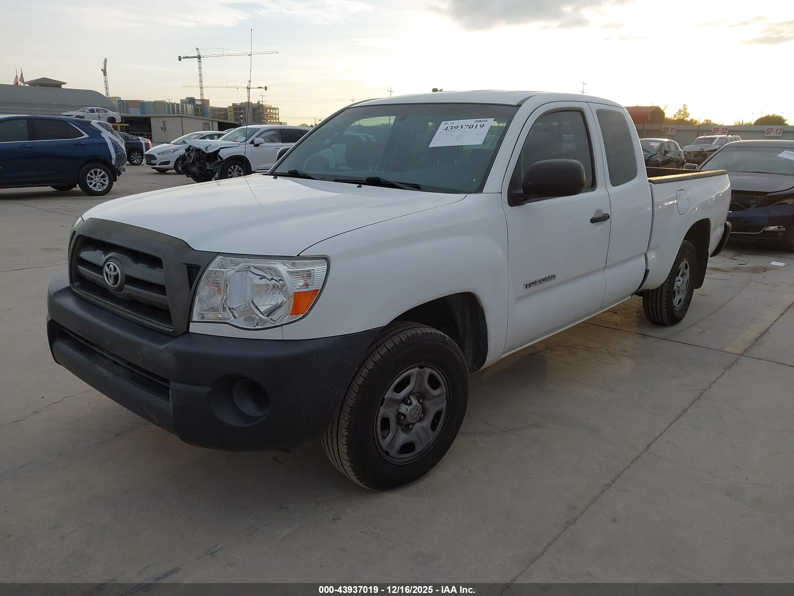 TOYOTA TACOMA image 2