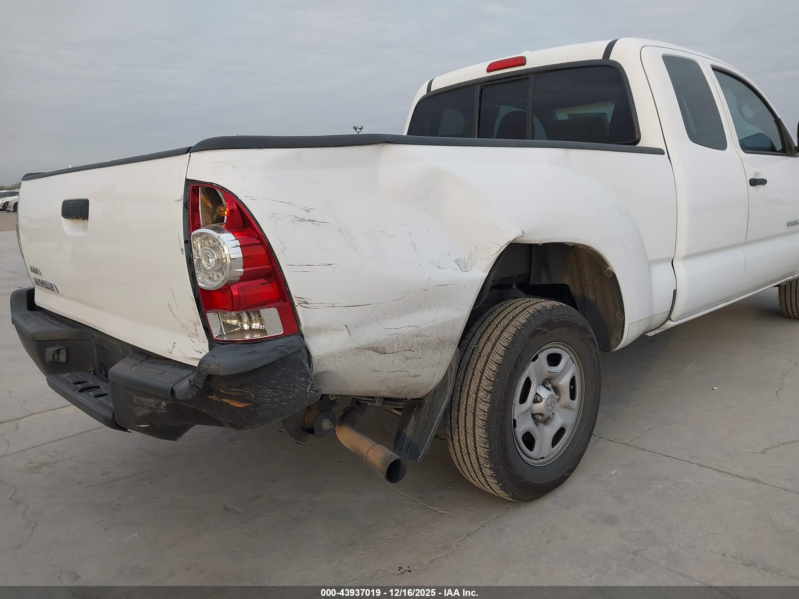 TOYOTA TACOMA image 6