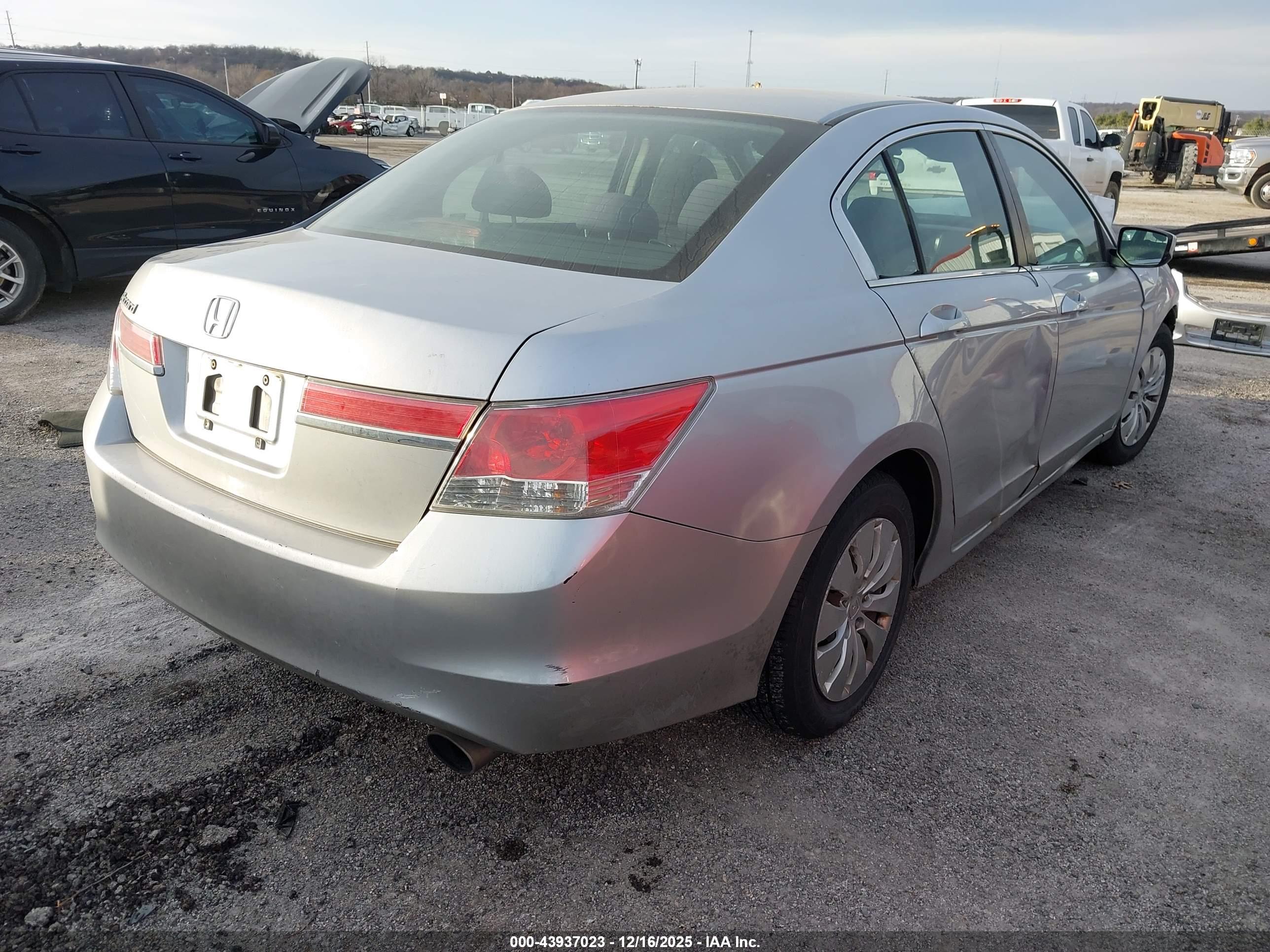 HONDA ACCORD image 4