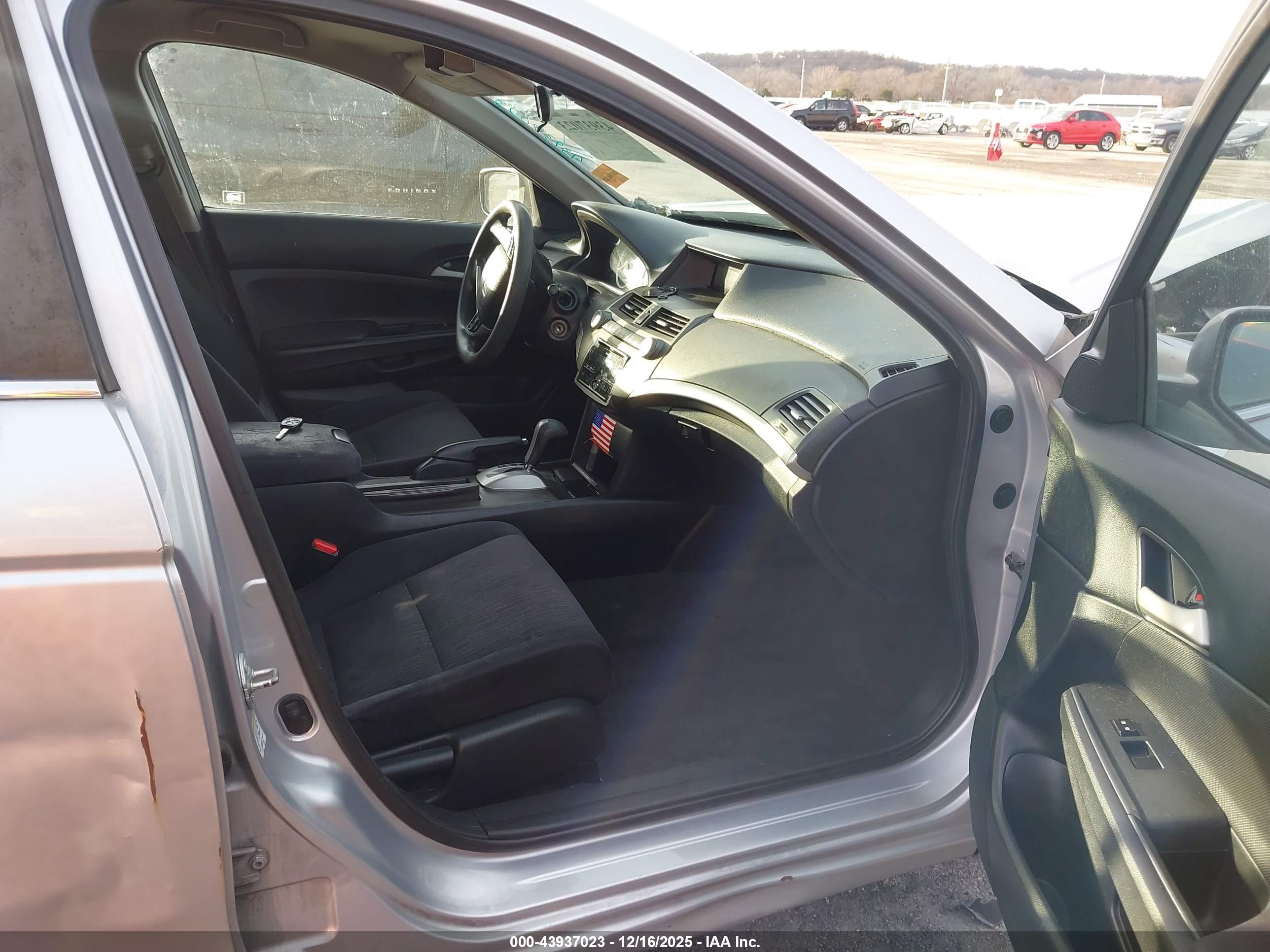 HONDA ACCORD image 5