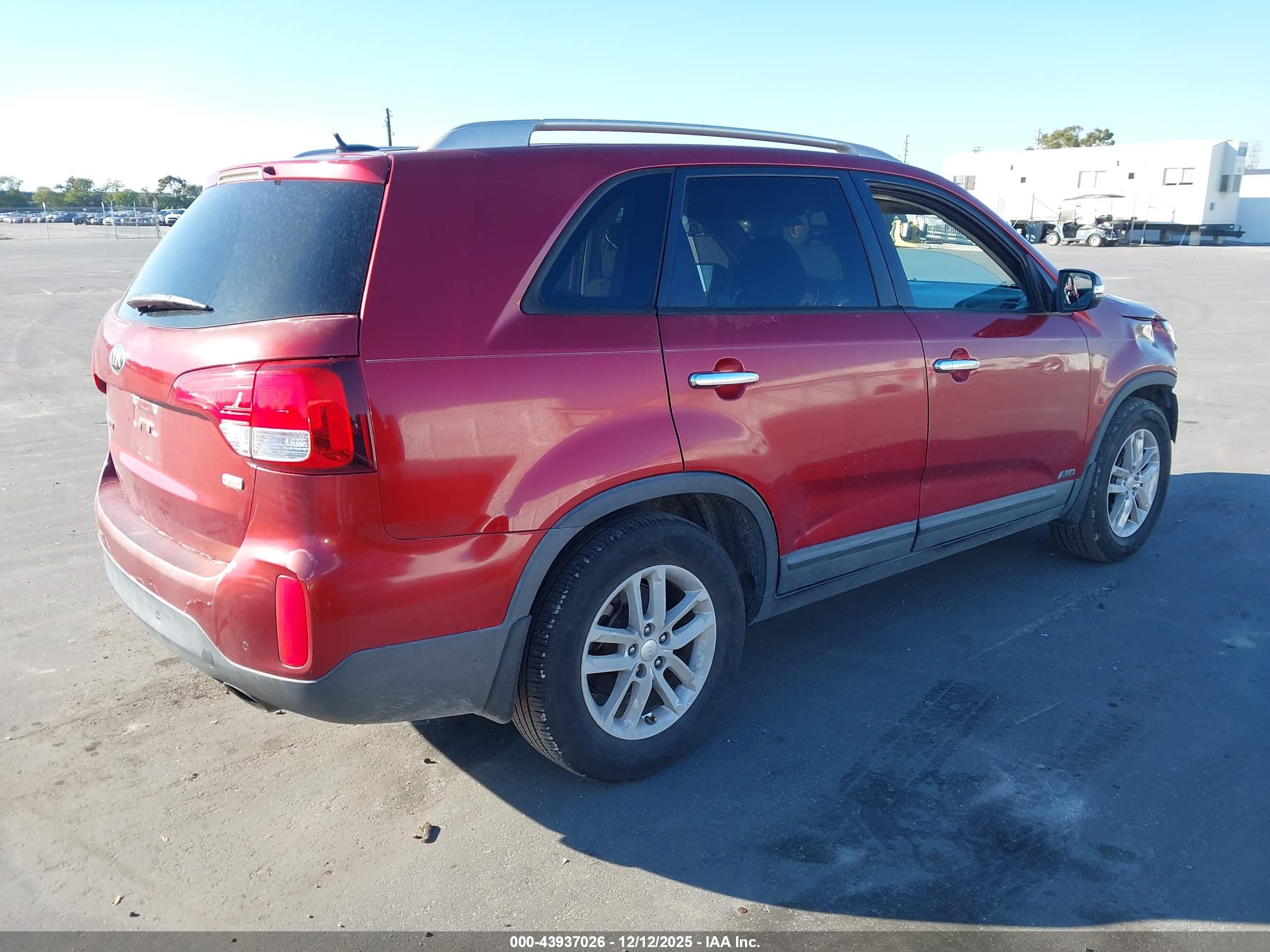 KIA SORENTO image 4