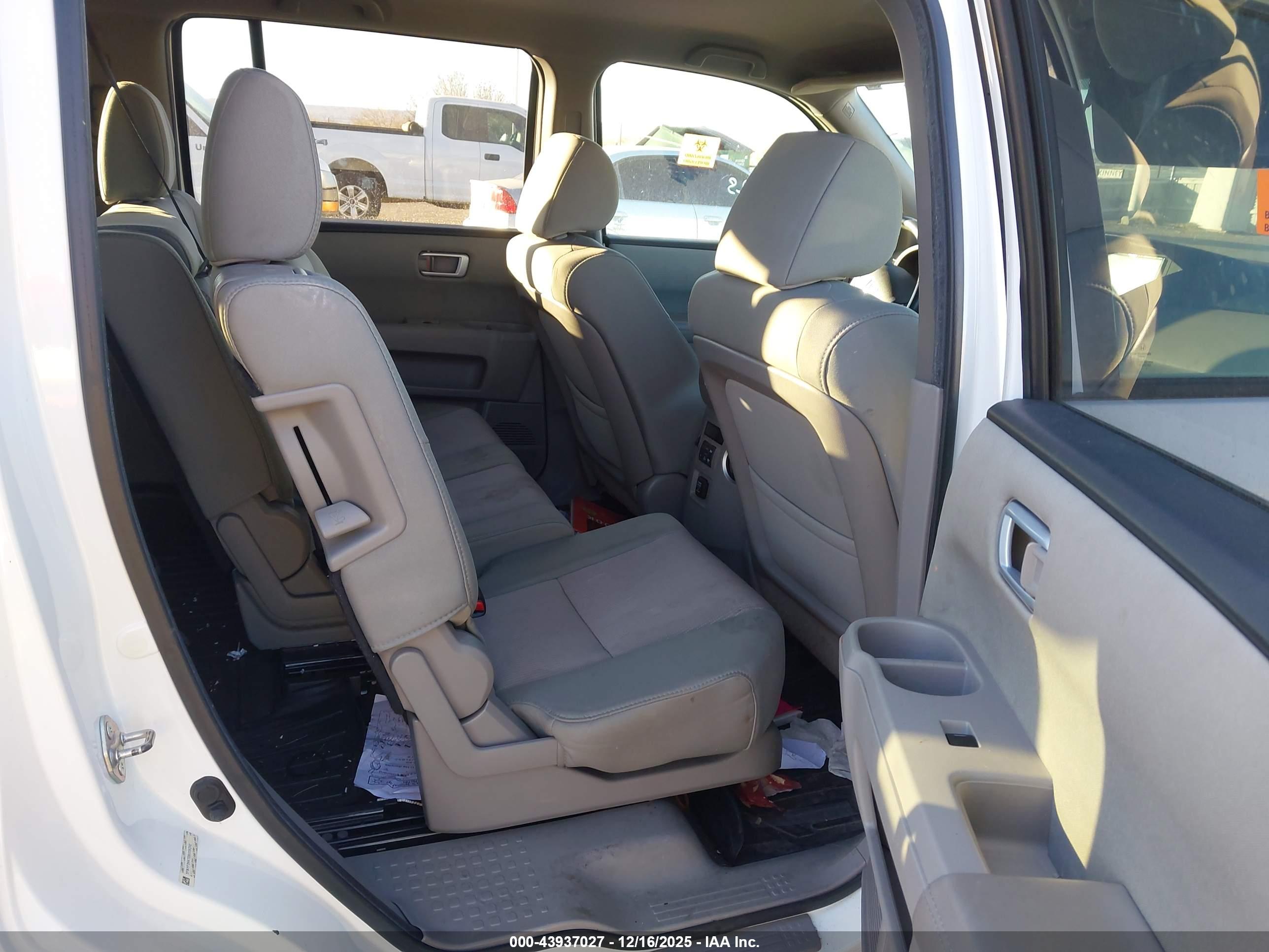 HONDA PILOT image 8
