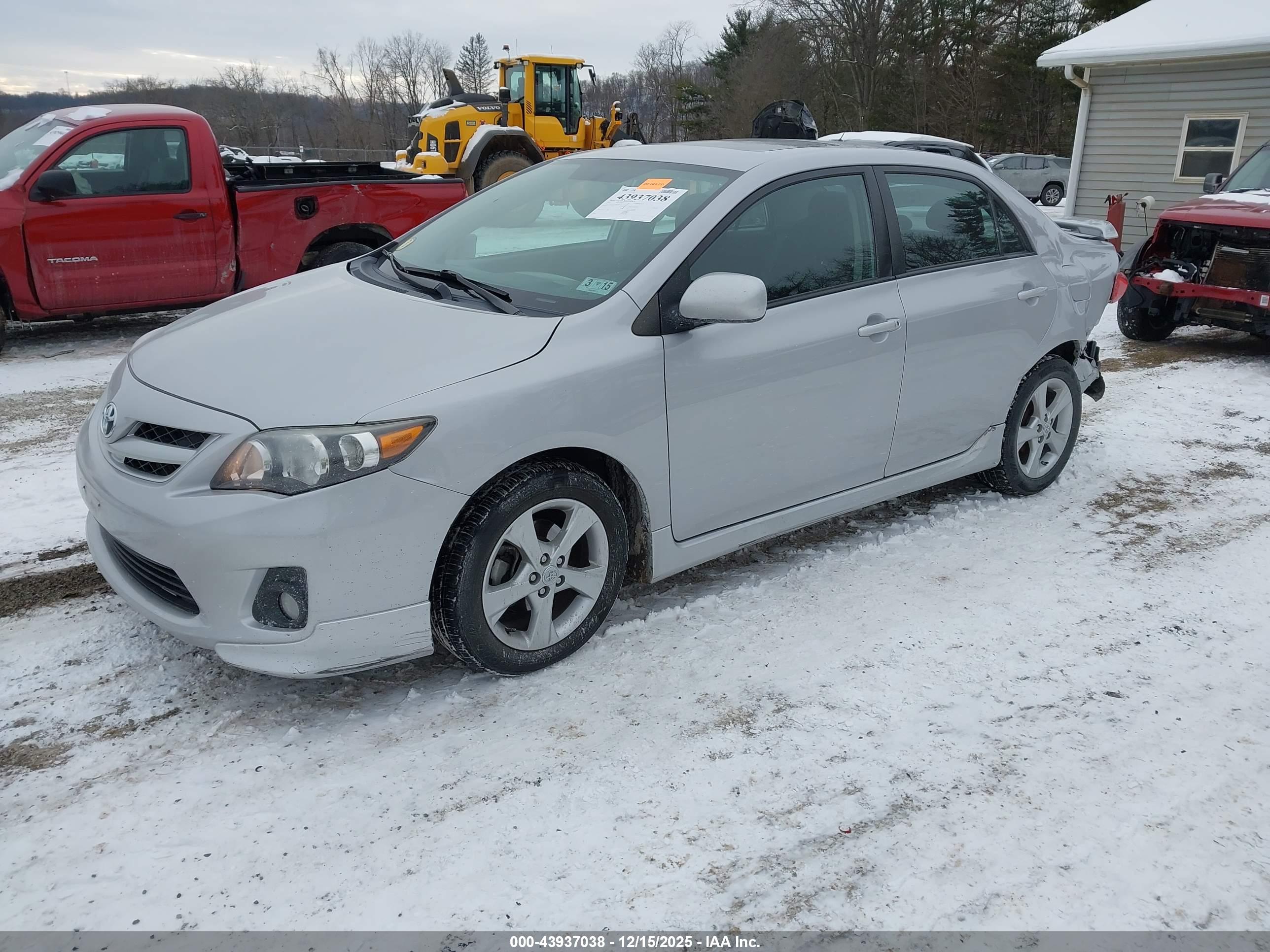 TOYOTA COROLLA image 2