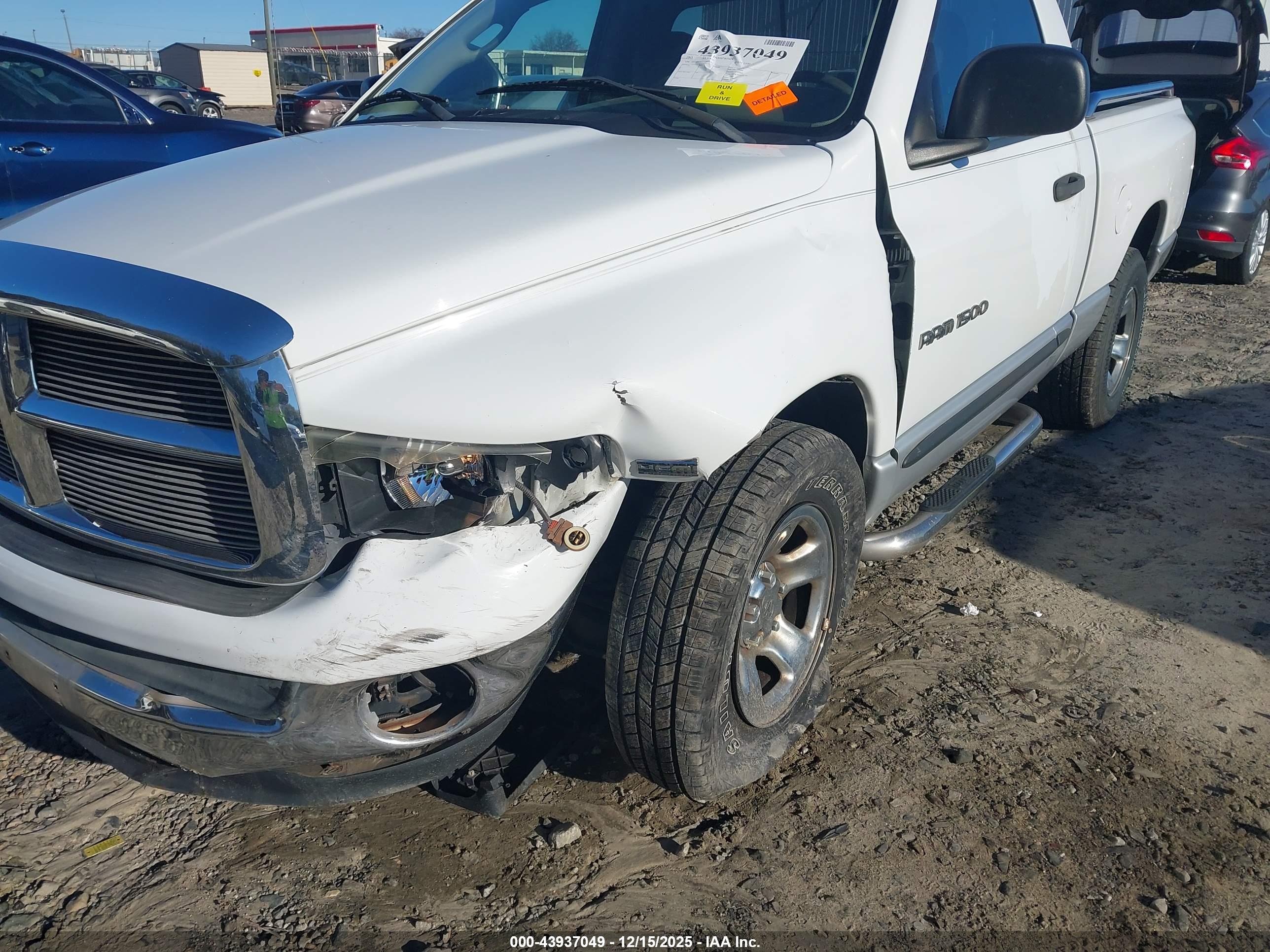 DODGE RAM image 6
