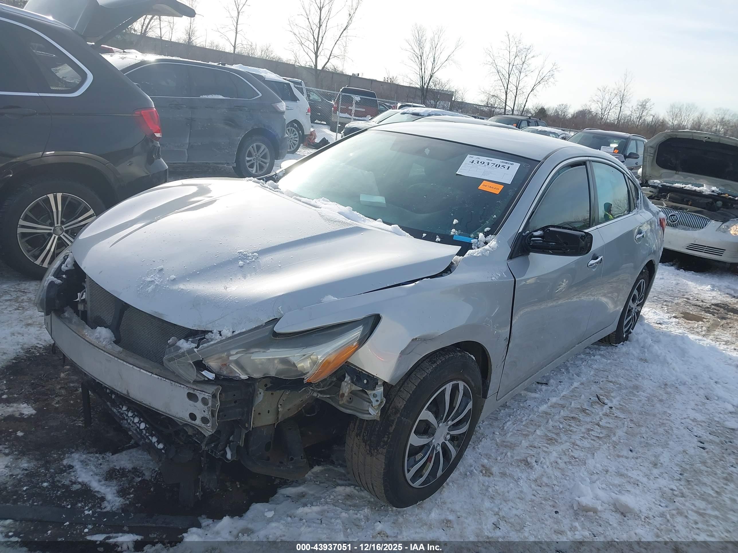 NISSAN ALTIMA image 2