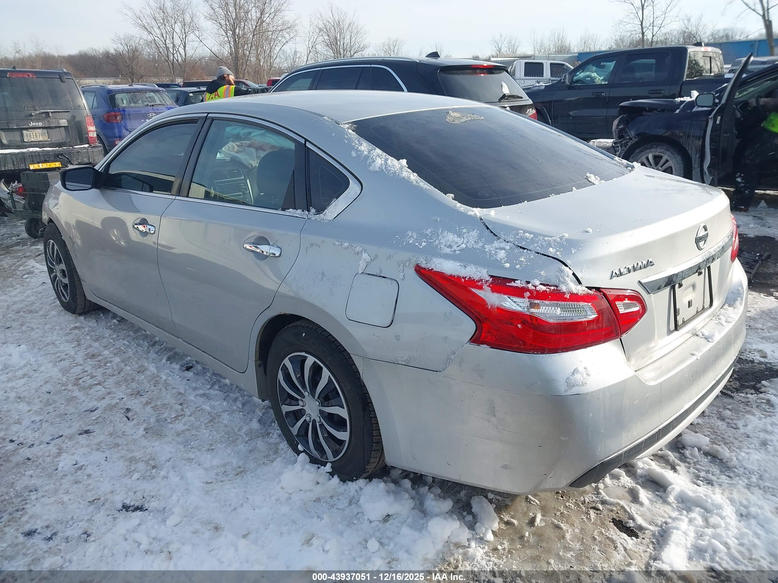 NISSAN ALTIMA image 3