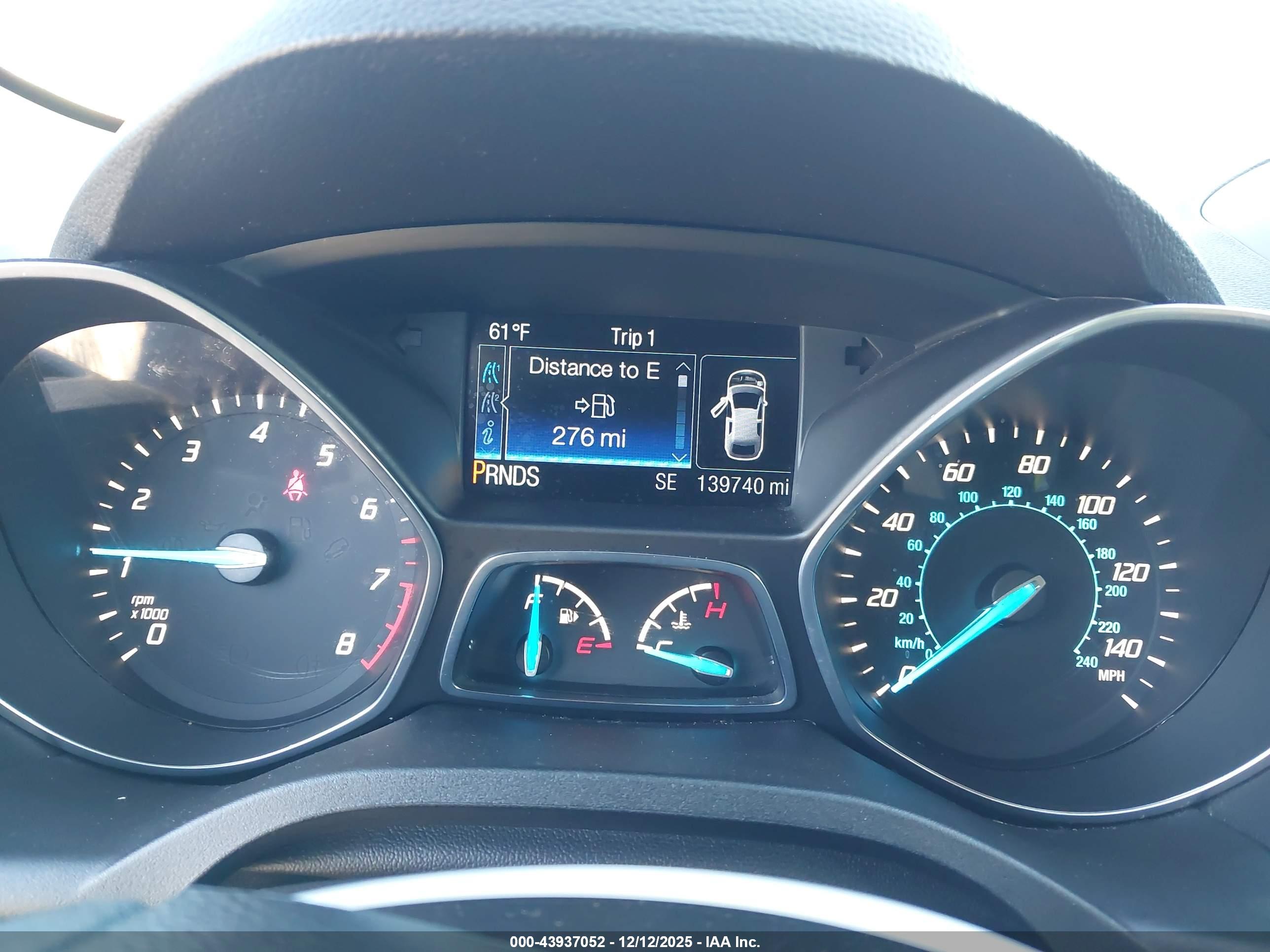 FORD ESCAPE image 7