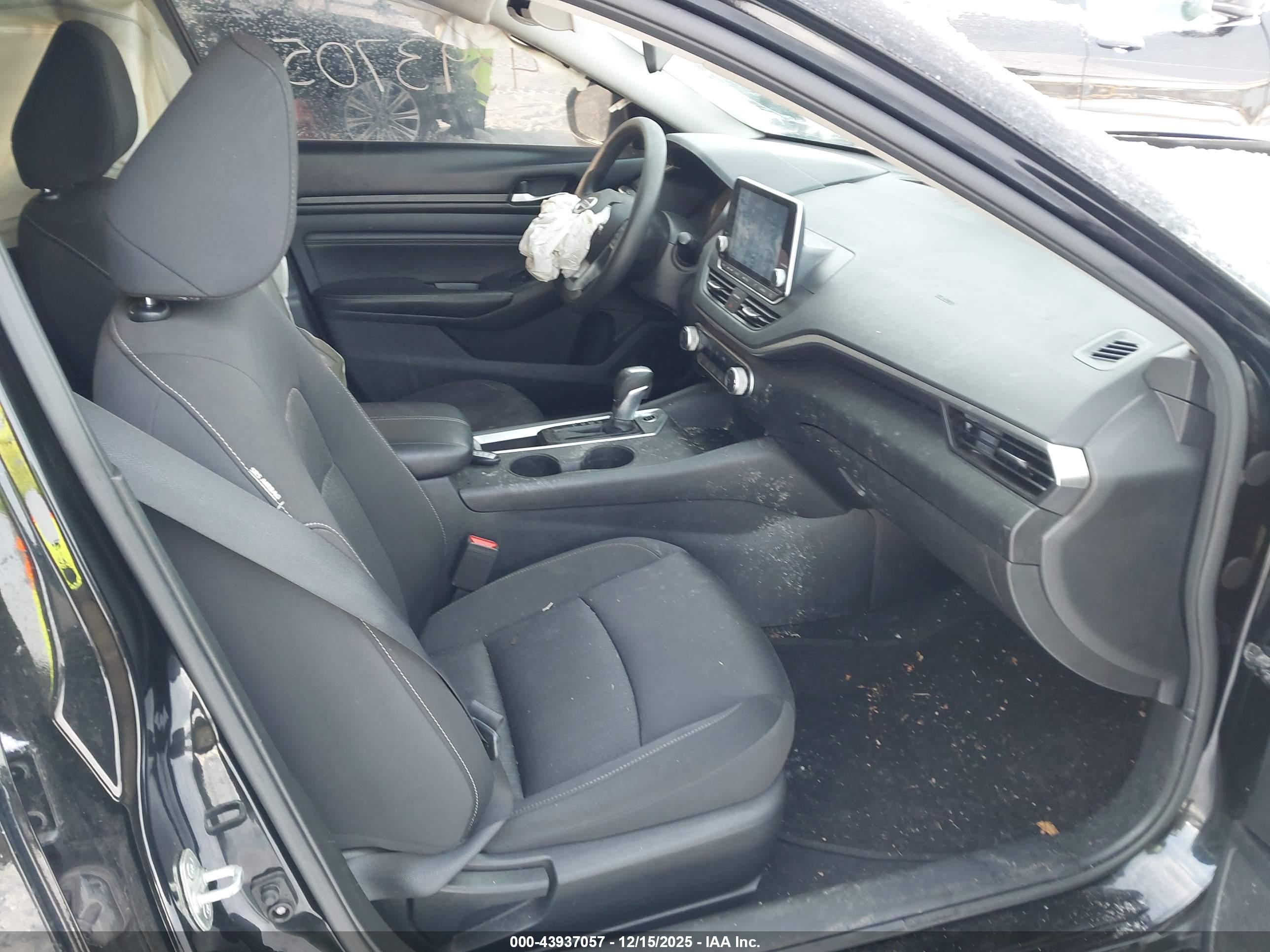 NISSAN ALTIMA image 5