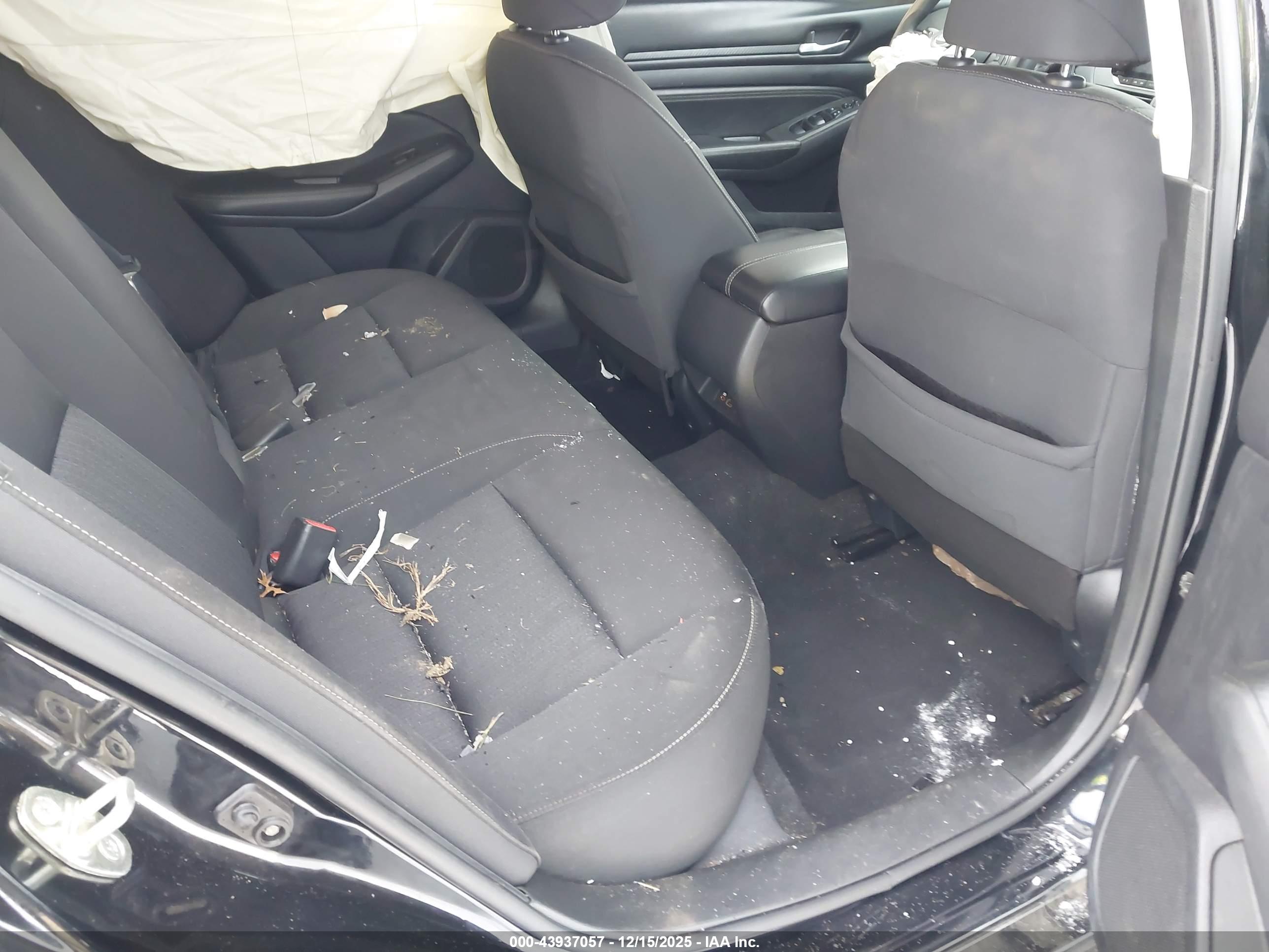 NISSAN ALTIMA image 8