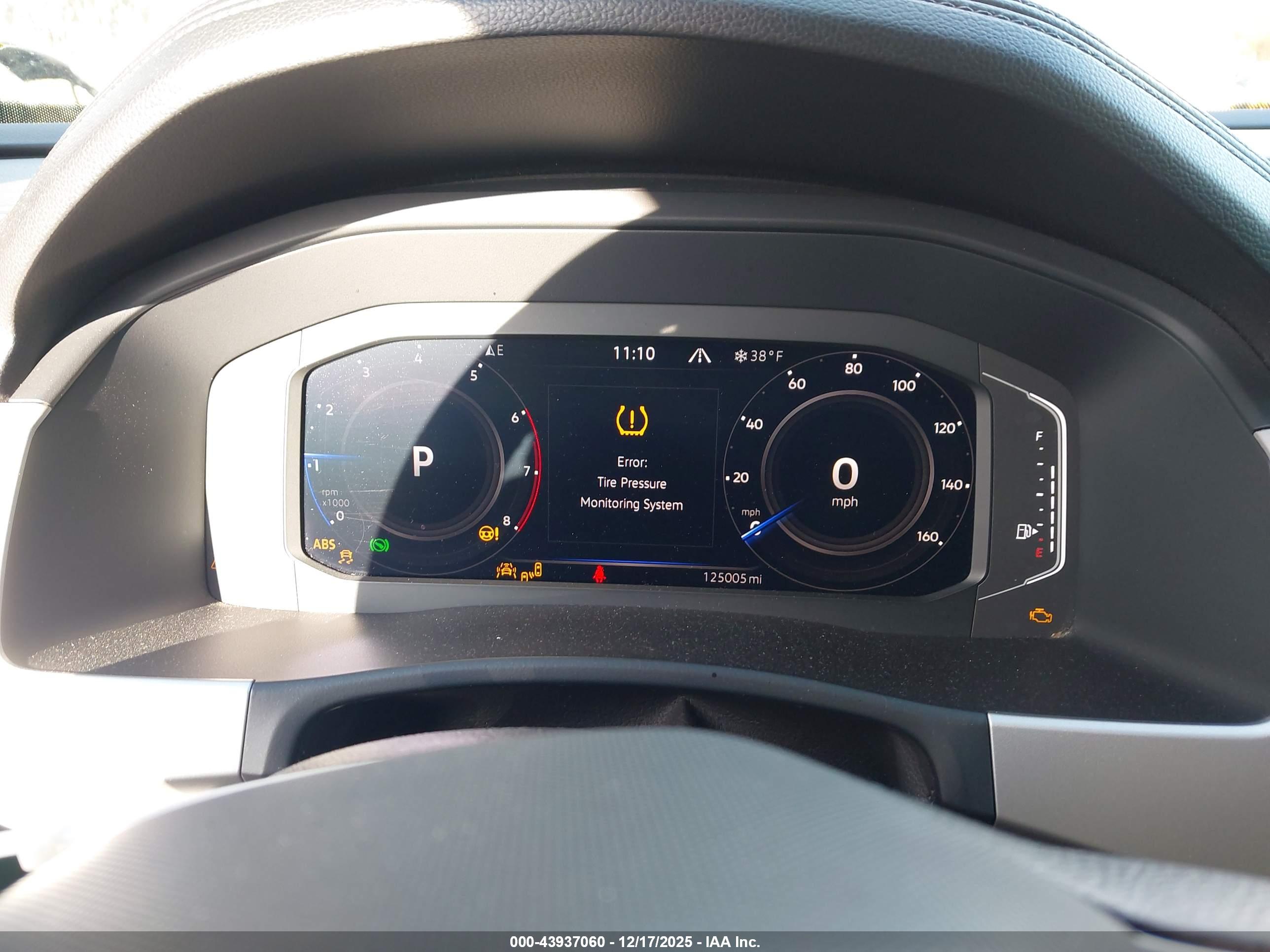 VOLKSWAGEN ATLAS image 7