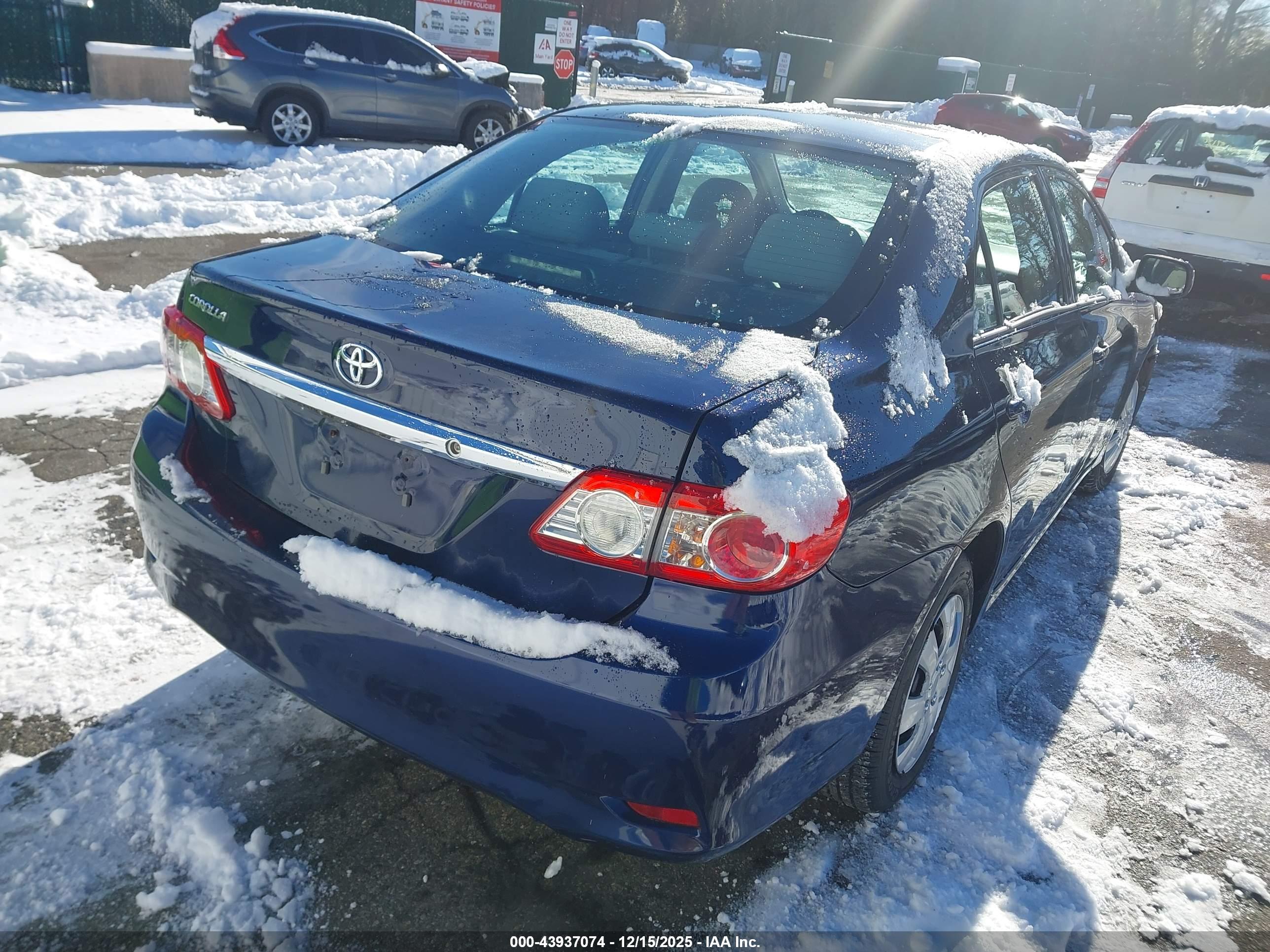 TOYOTA COROLLA image 4