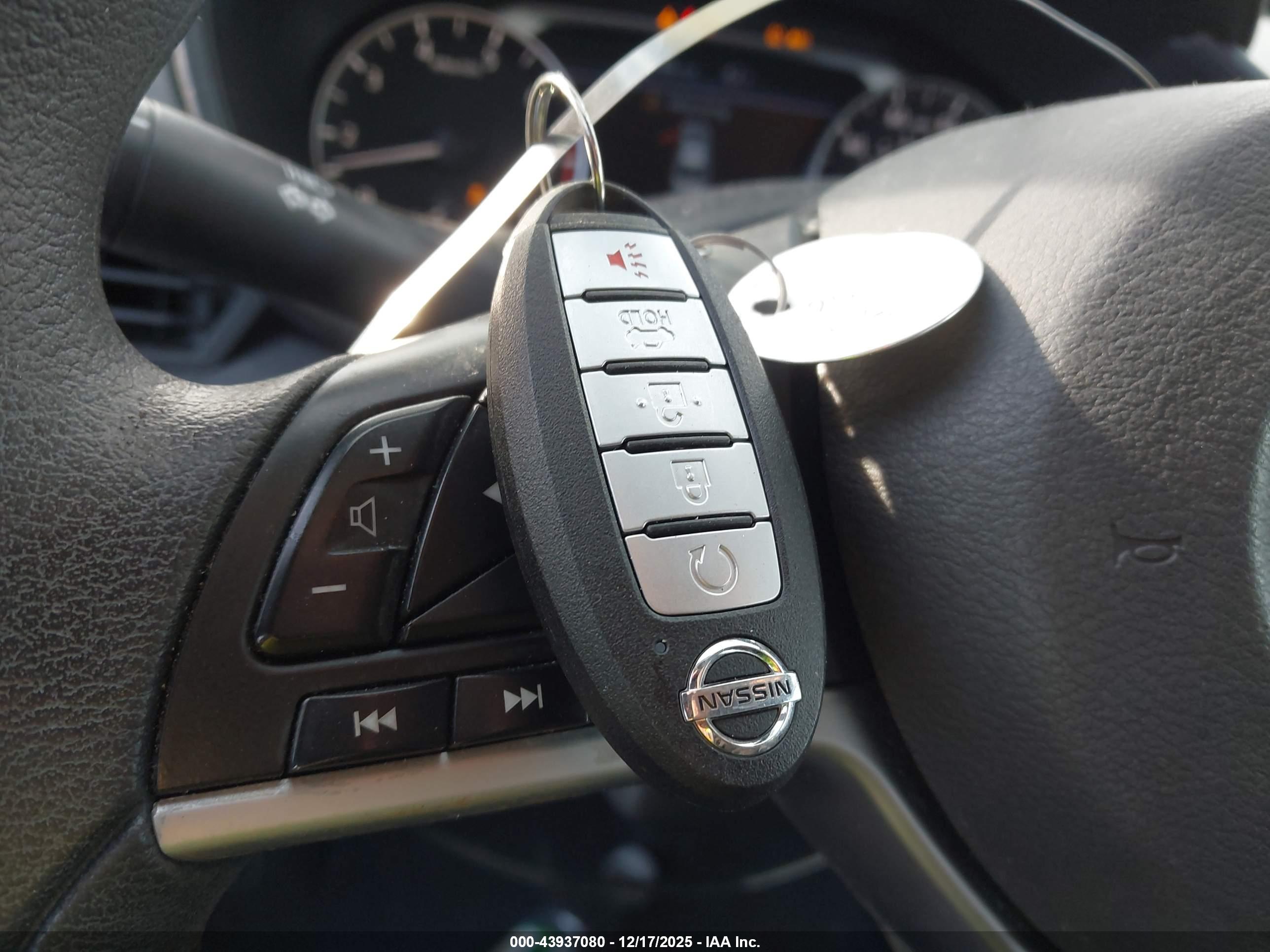 NISSAN ALTIMA image 11