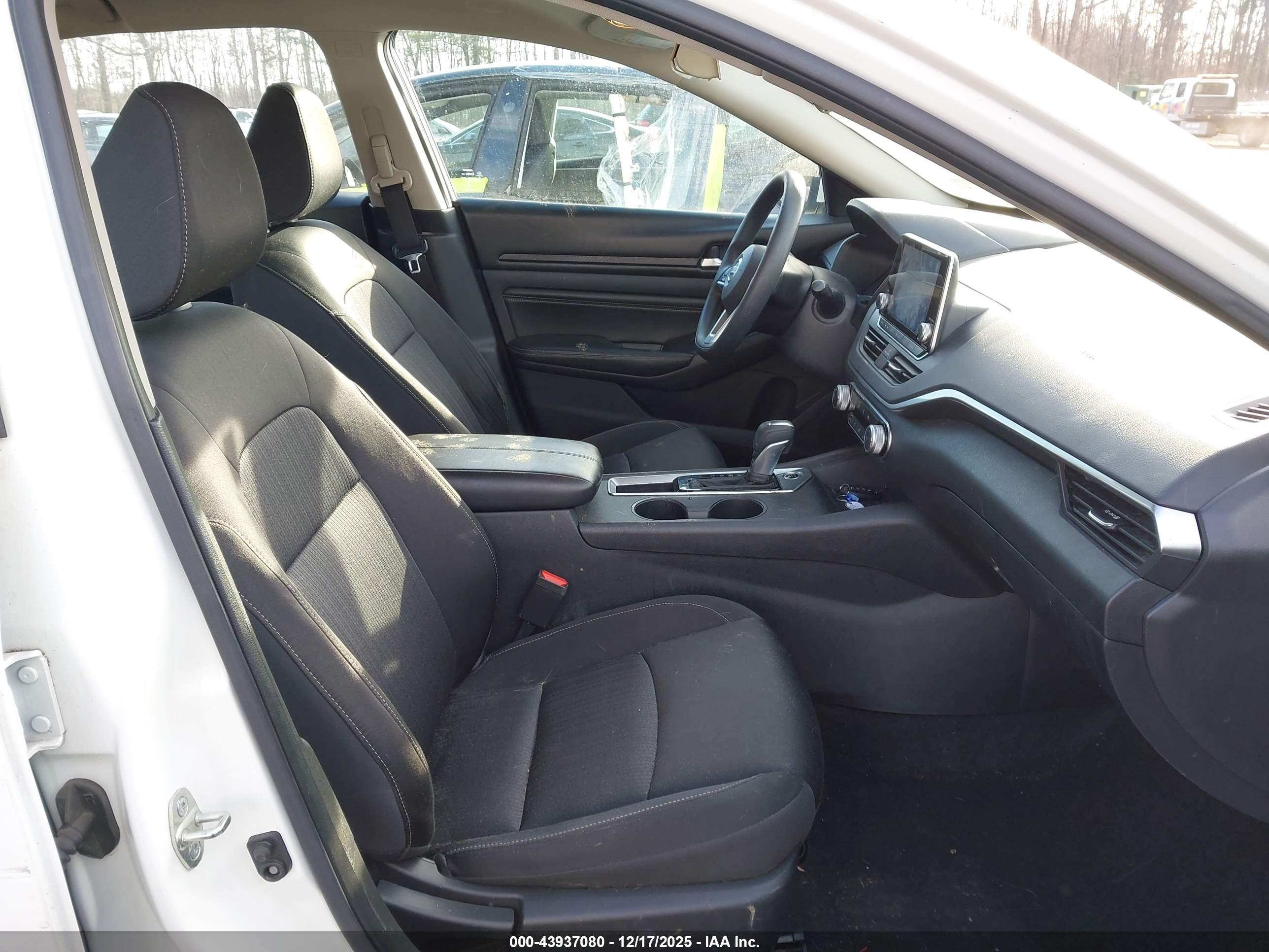 NISSAN ALTIMA image 5