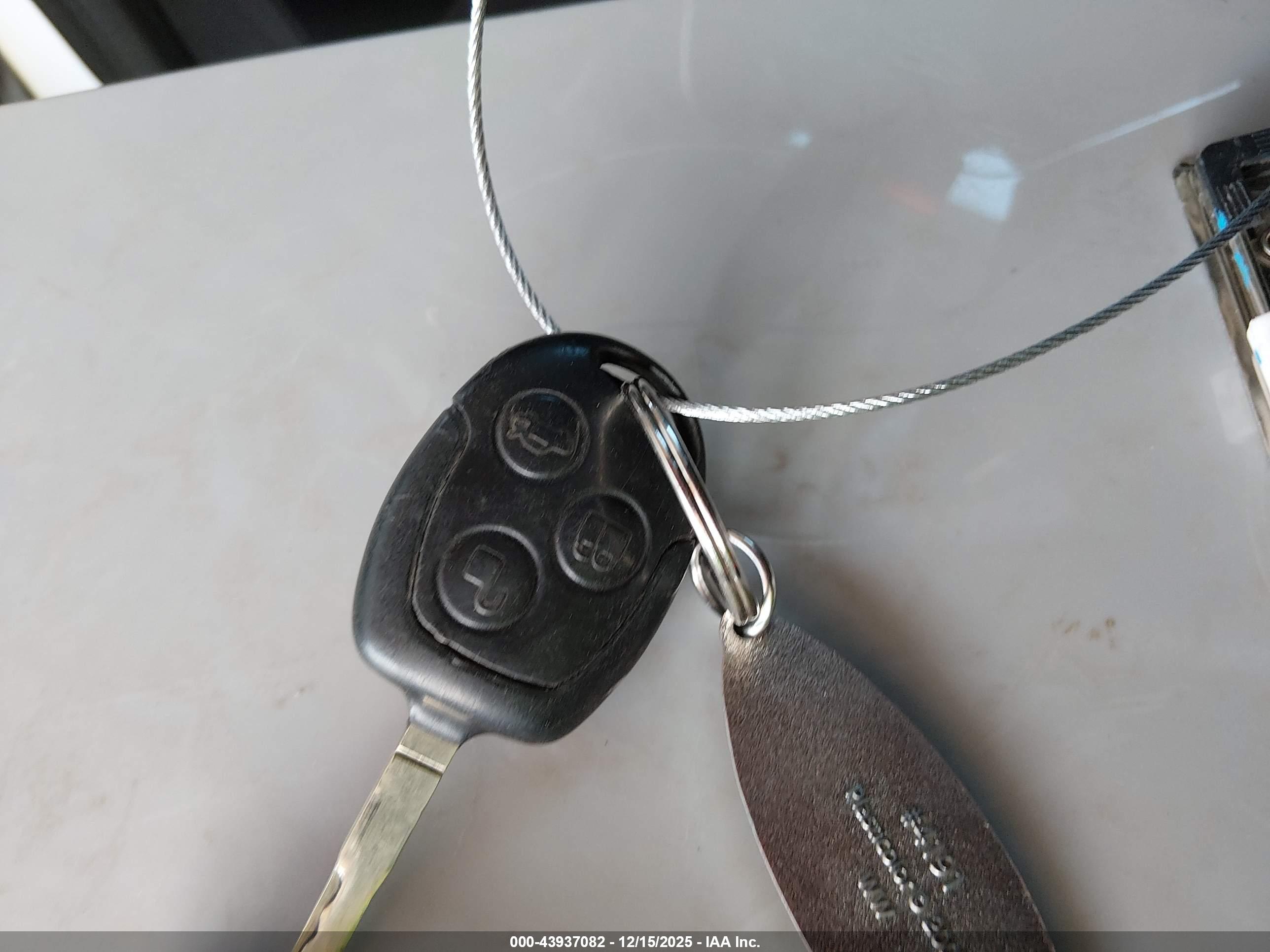 FORD FIESTA image 11