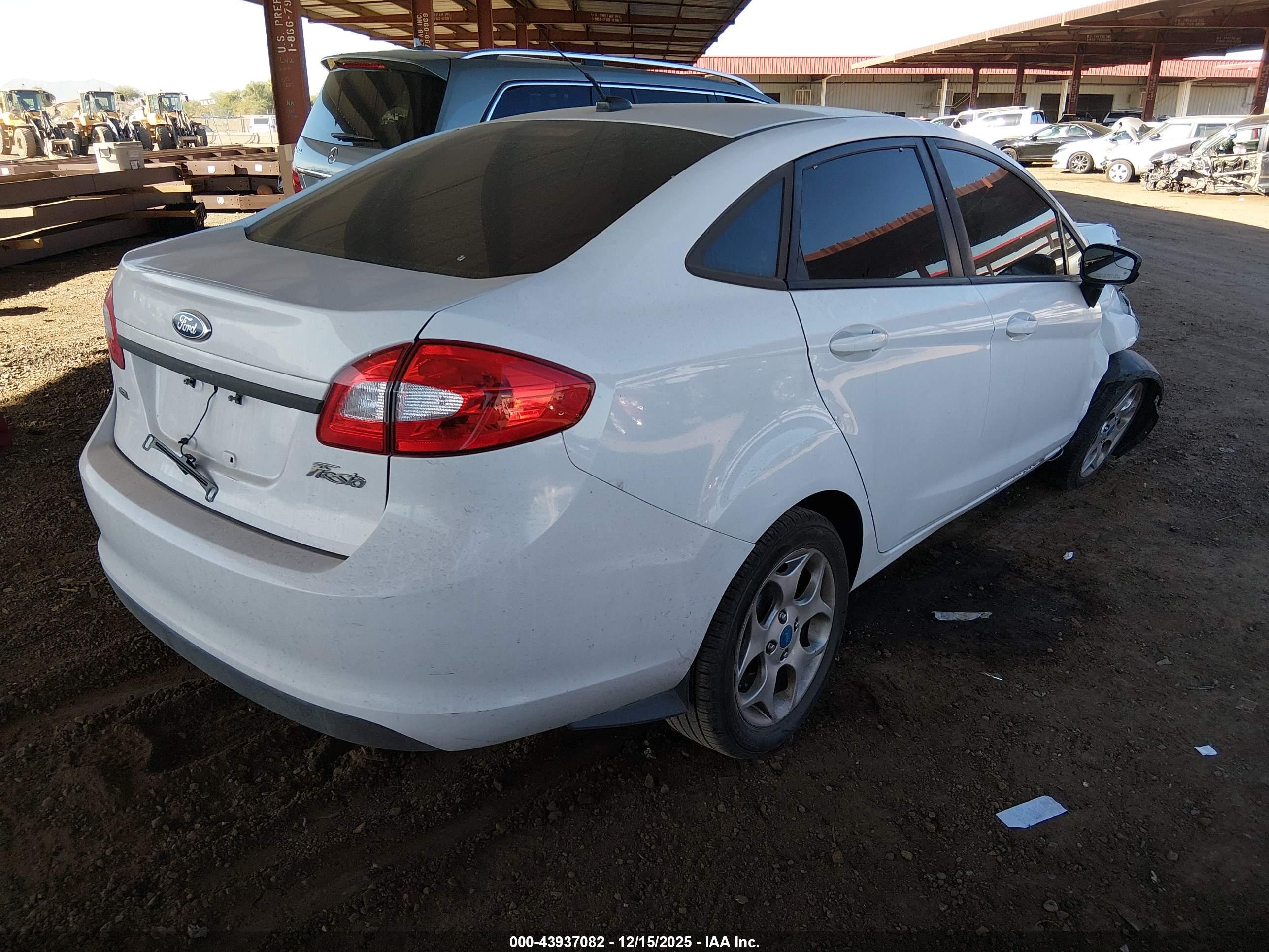 FORD FIESTA image 4