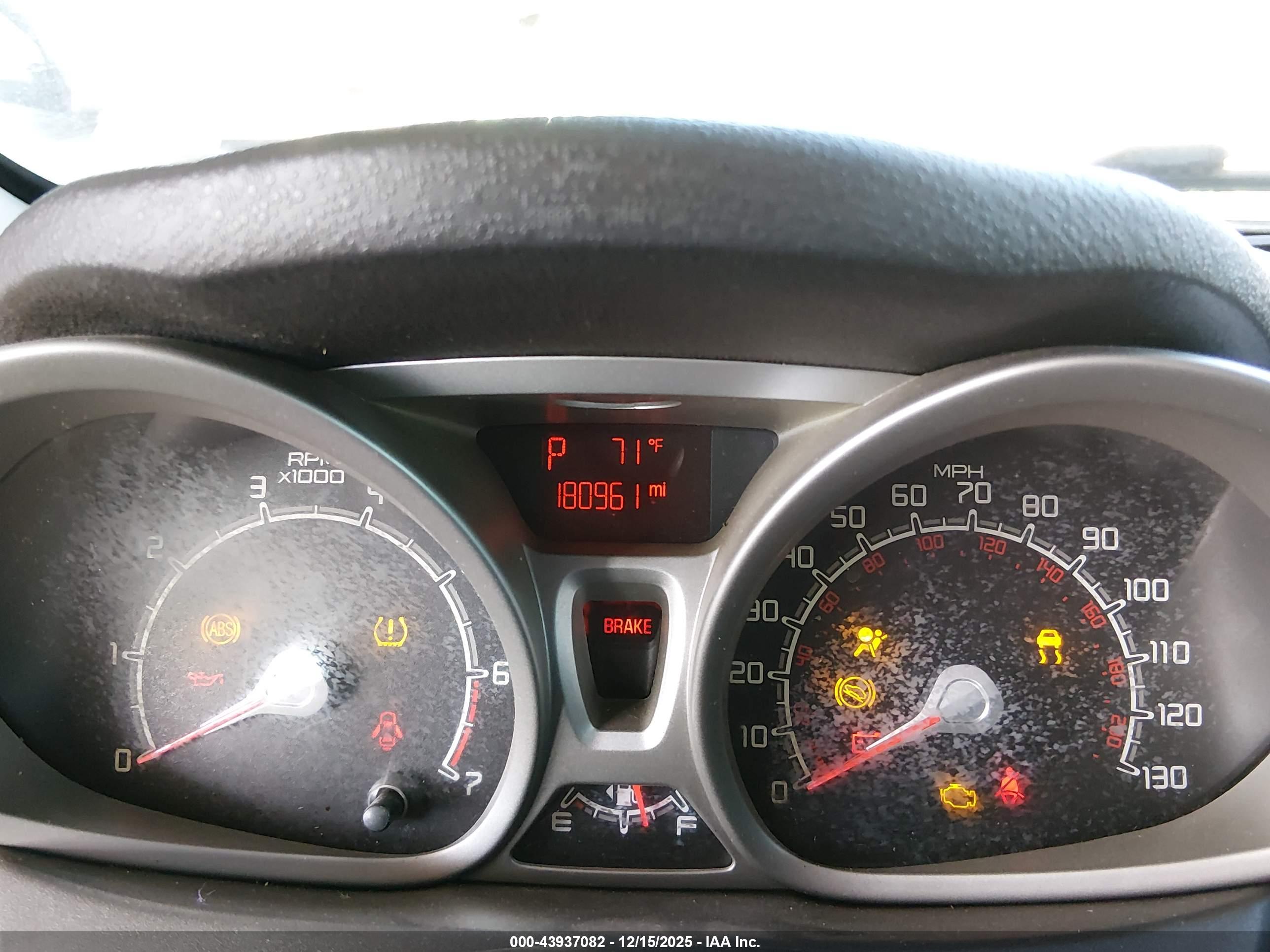 FORD FIESTA image 7