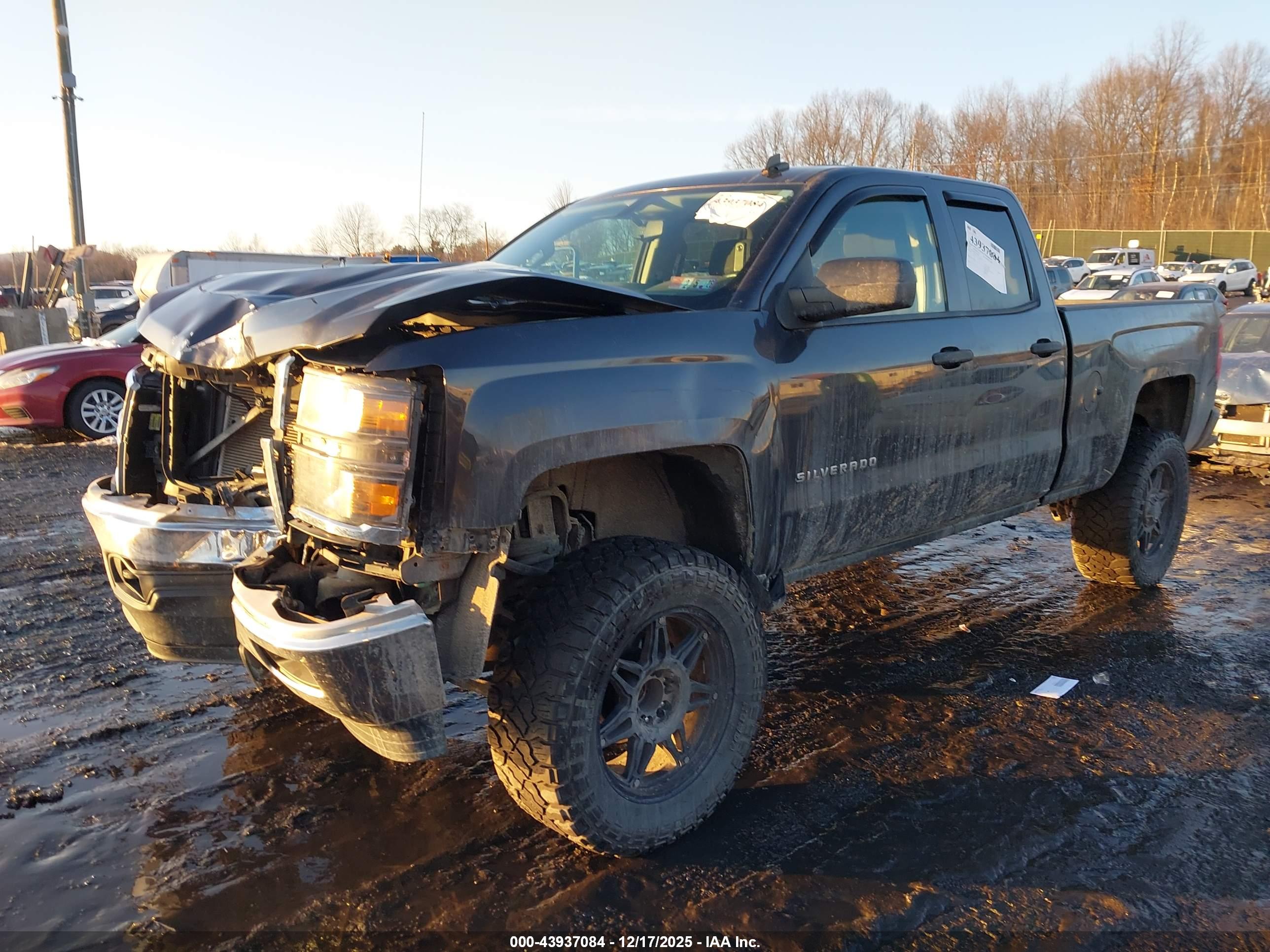 CHEVROLET SILVERADO image 2
